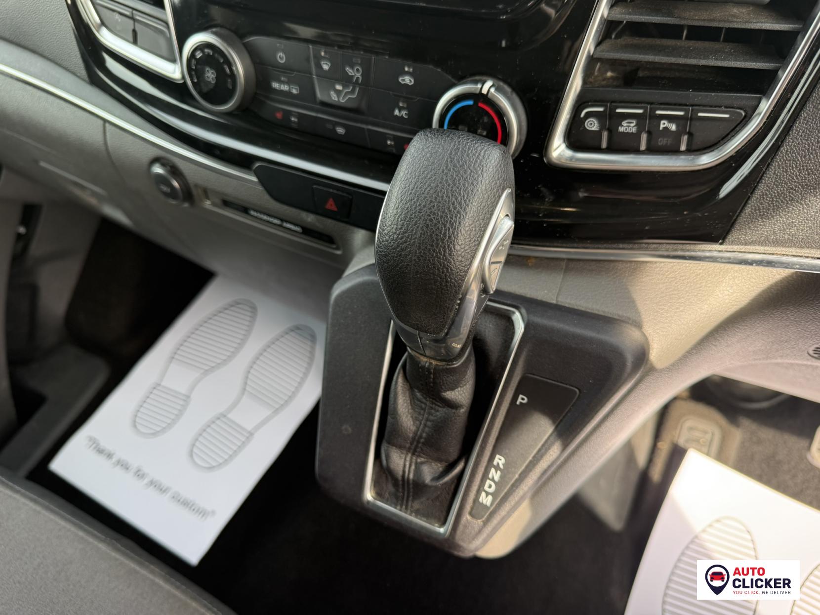 Ford Tourneo Custom 2.0 320 EcoBlue Titanium Minibus Double Cab 5dr Diesel Auto L2 Euro 6 (s/s) (130 ps)