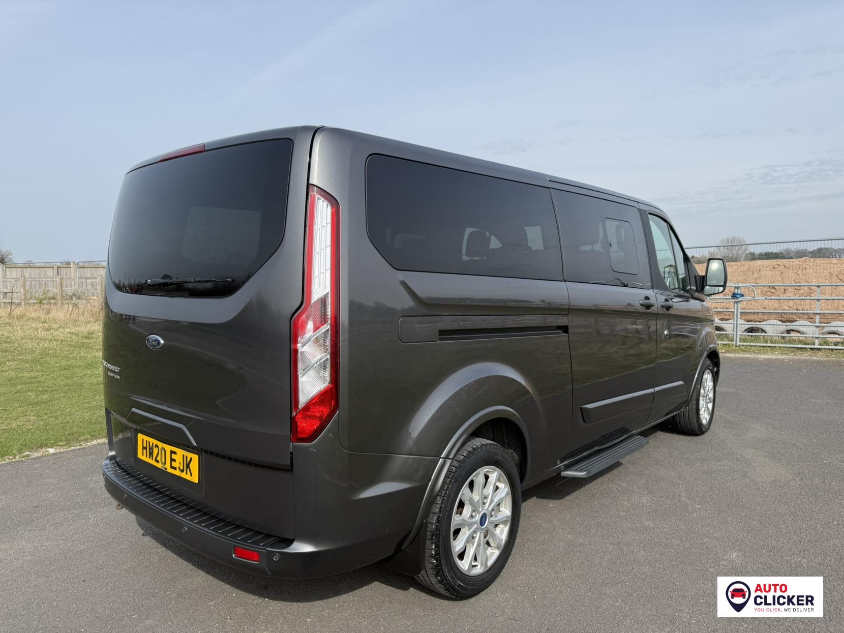 Ford Tourneo Custom 2.0 320 EcoBlue Titanium Minibus Double Cab 5dr Diesel Auto L2 Euro 6 (s/s) (130 ps)