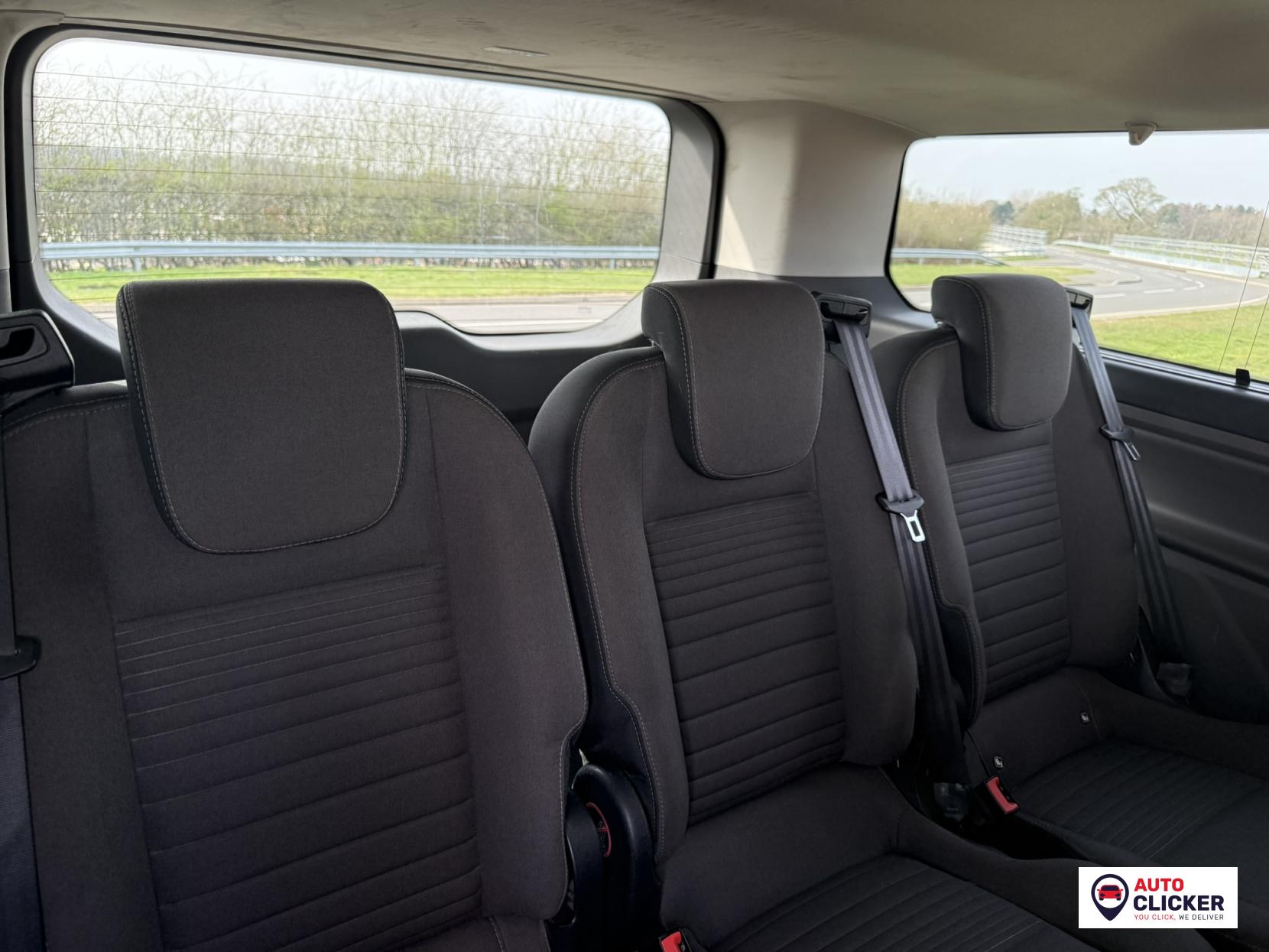 Ford Tourneo Custom 2.0 320 EcoBlue Titanium Minibus Double Cab 5dr Diesel Auto L2 Euro 6 (s/s) (130 ps)