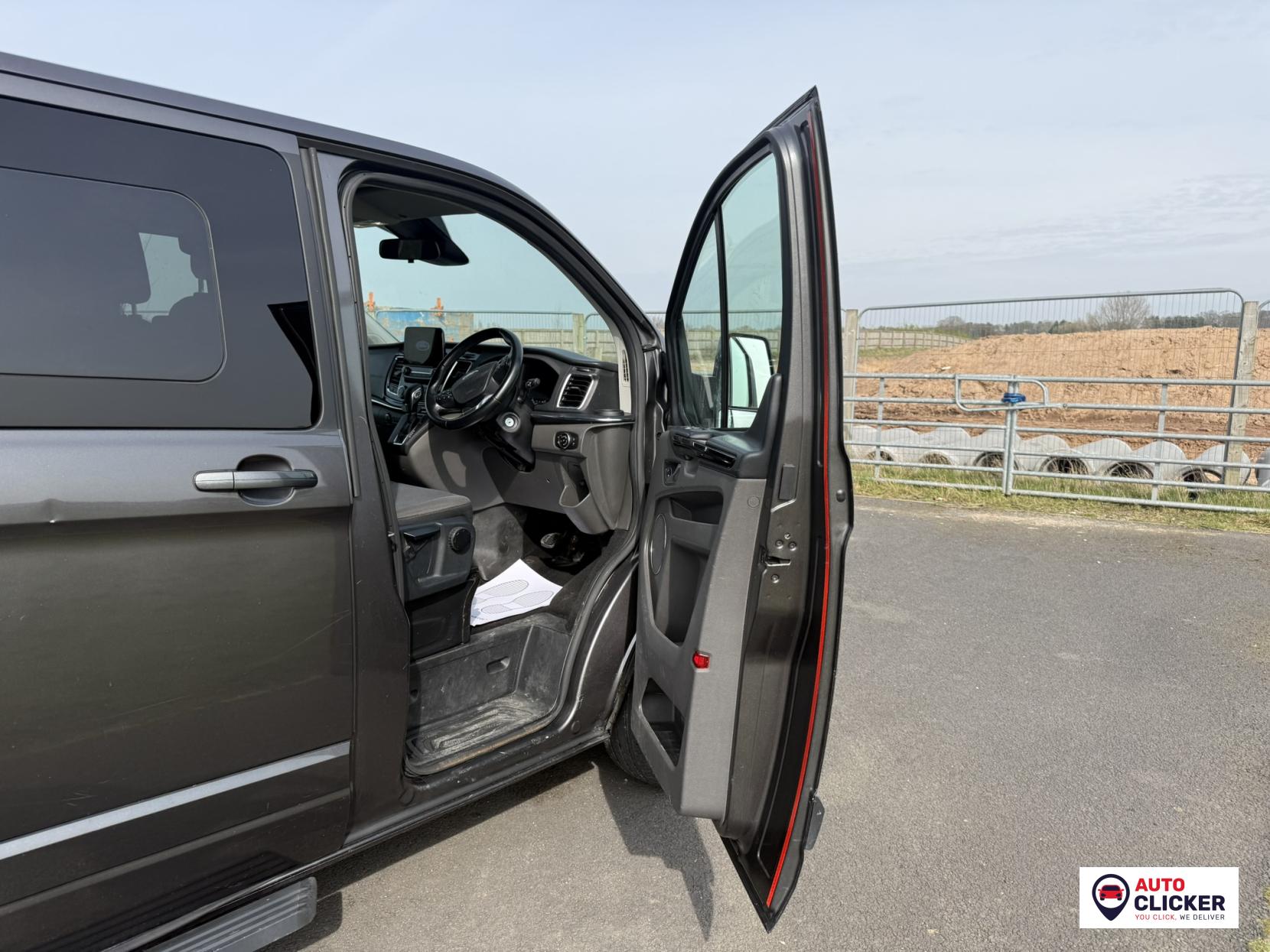 Ford Tourneo Custom 2.0 320 EcoBlue Titanium Minibus Double Cab 5dr Diesel Auto L2 Euro 6 (s/s) (130 ps)