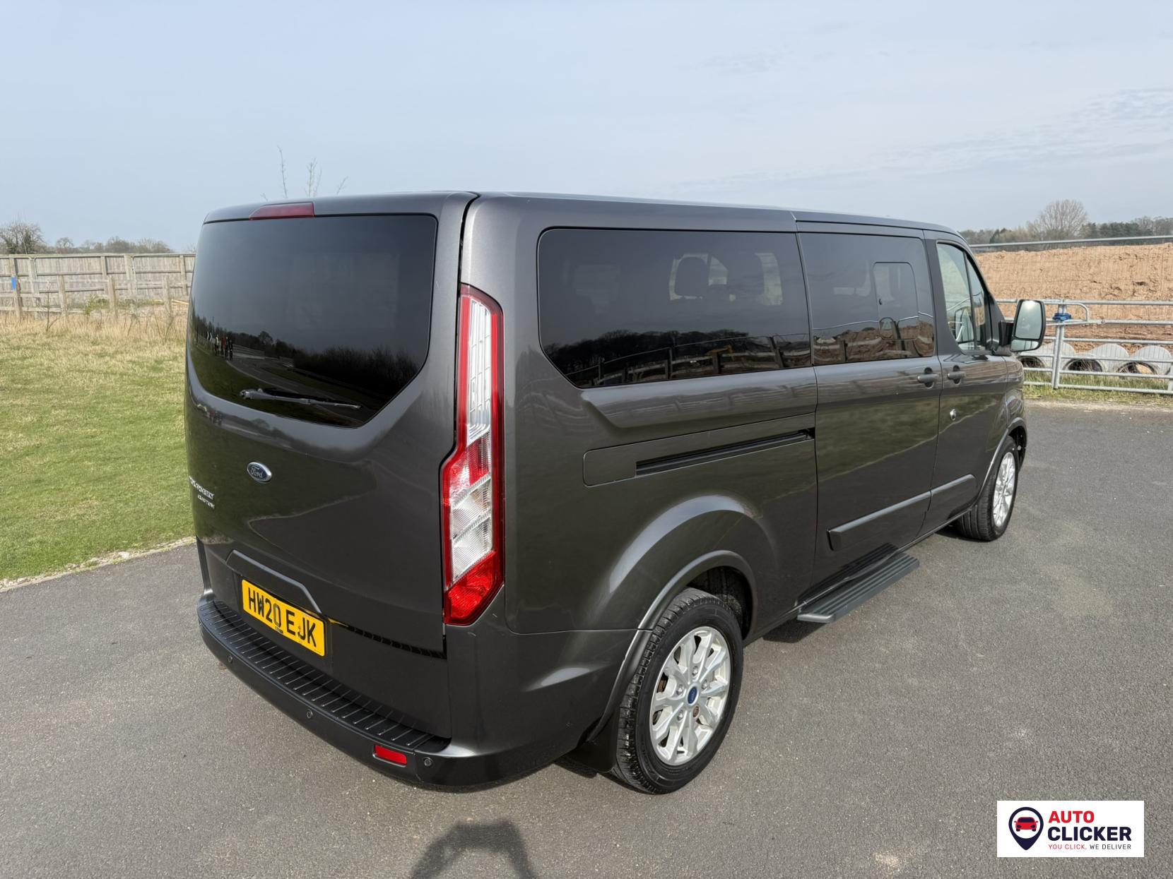 Ford Tourneo Custom 2.0 320 EcoBlue Titanium Minibus Double Cab 5dr Diesel Auto L2 Euro 6 (s/s) (130 ps)