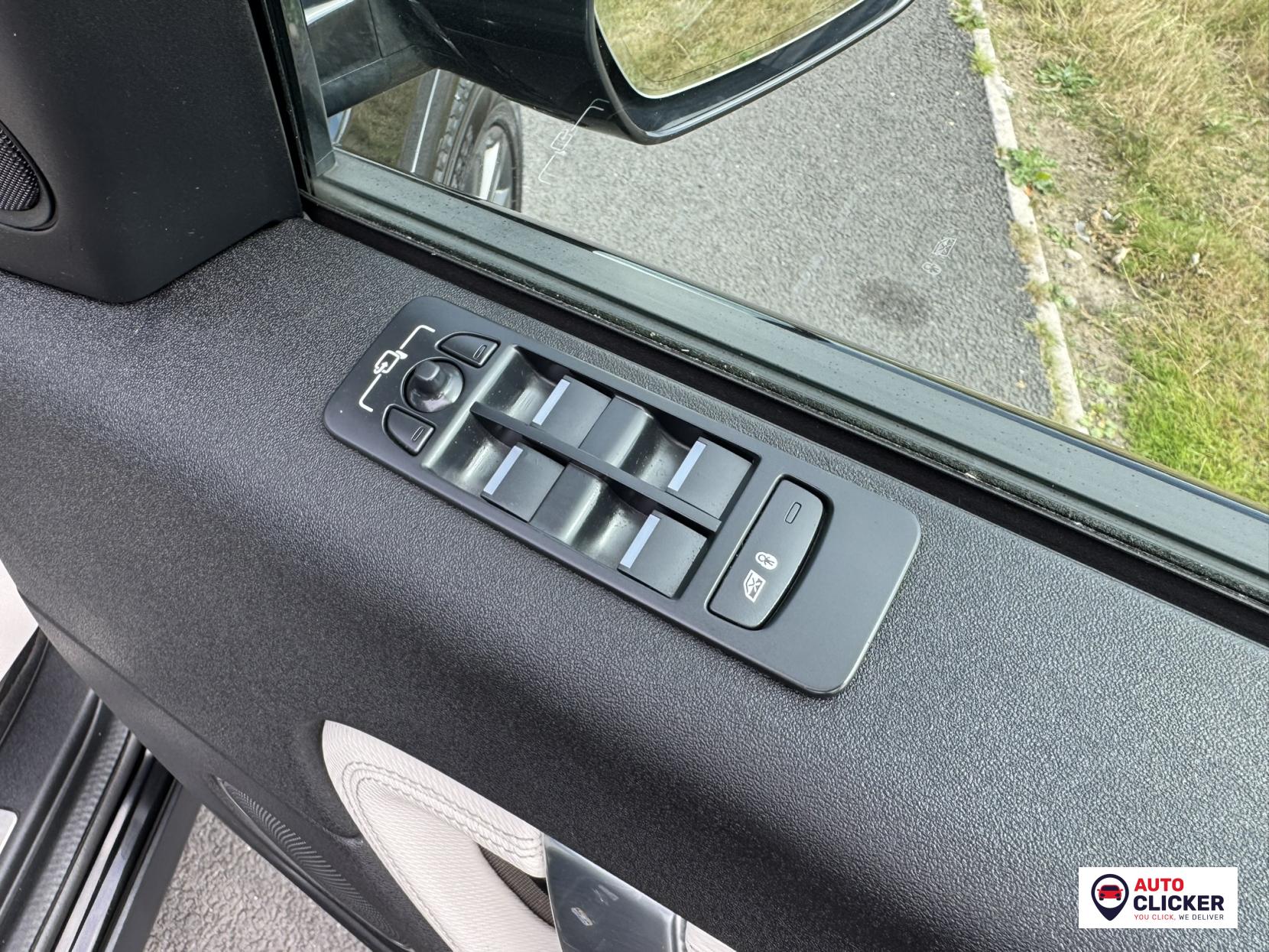Land Rover Discovery Sport 2.0 D180 MHEV R-Dynamic SE SUV 5dr Diesel Auto 4WD Euro 6 (s/s) (180 ps)