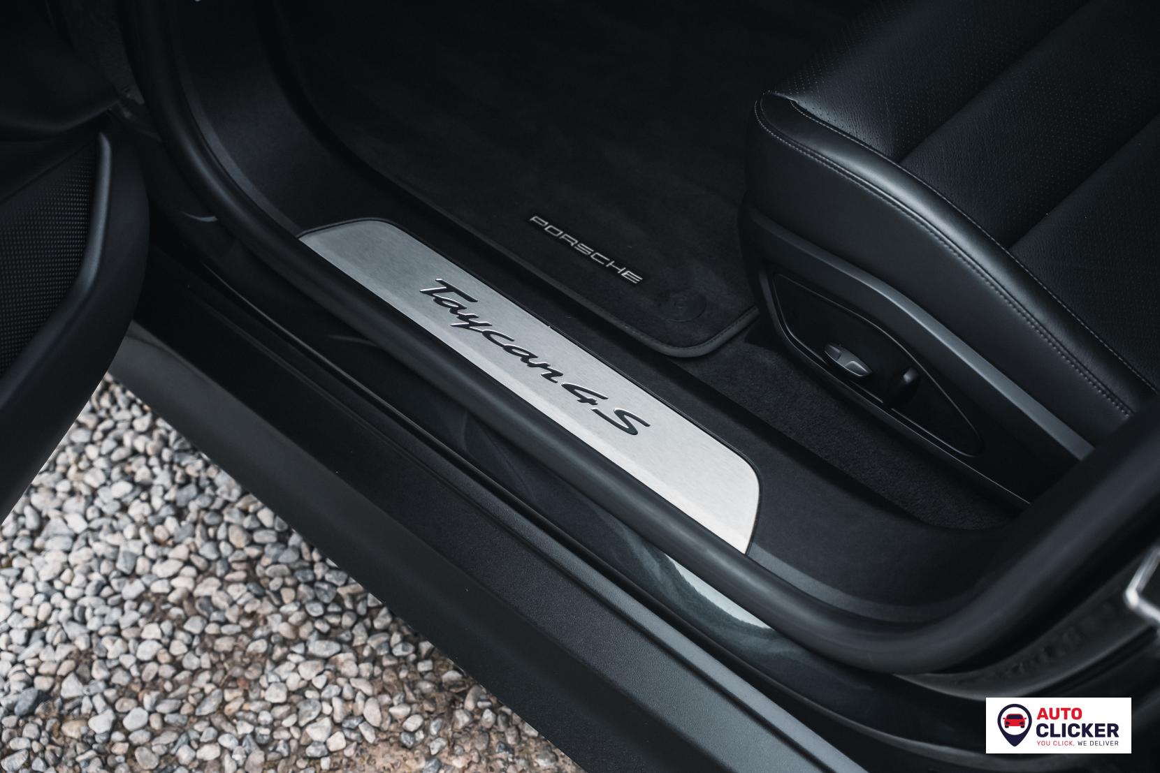 Porsche Taycan Performance Plus 93.4kWh 4S Saloon 4dr Electric Auto 4WD (571 ps)