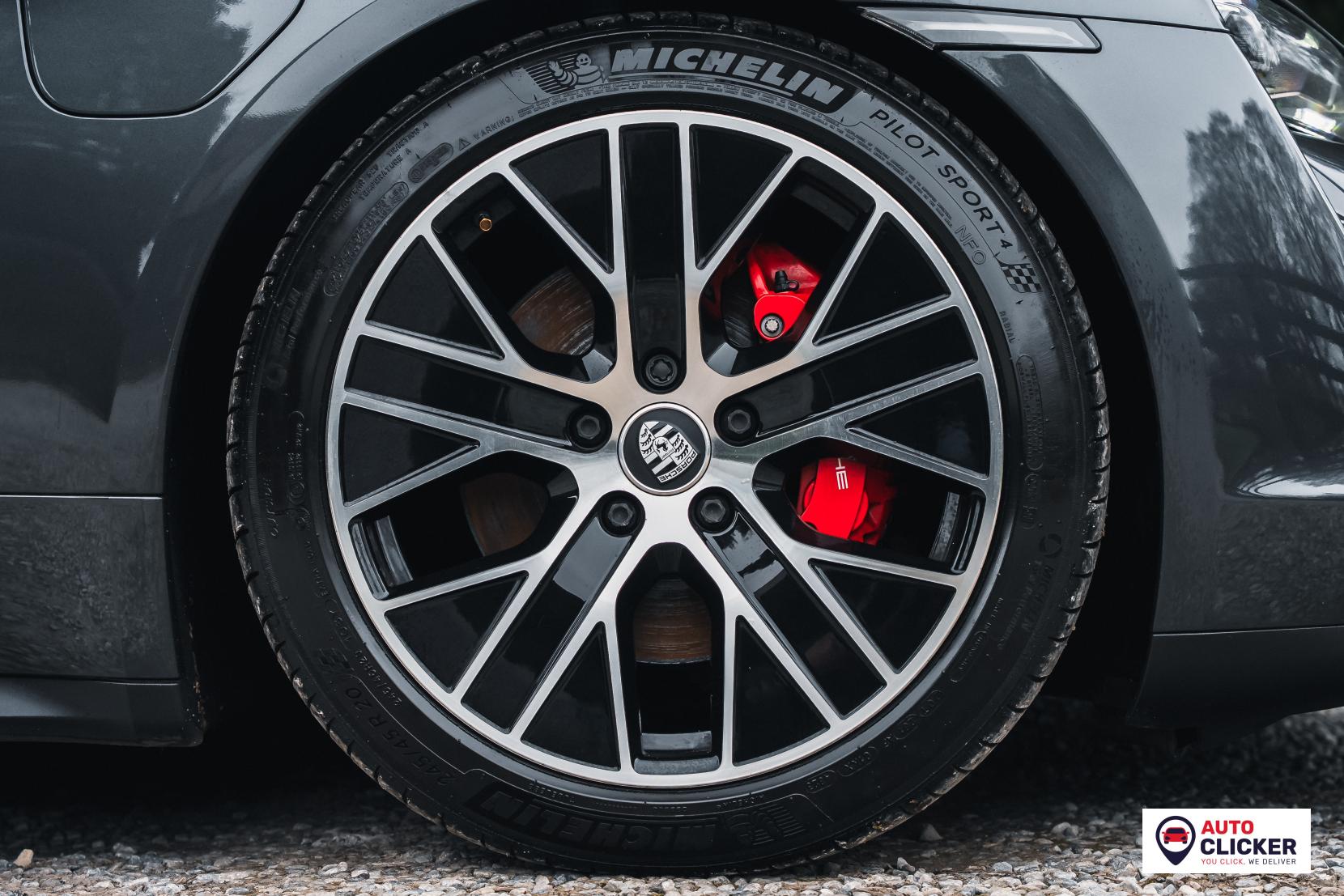 Porsche Taycan Performance Plus 93.4kWh 4S Saloon 4dr Electric Auto 4WD (571 ps)