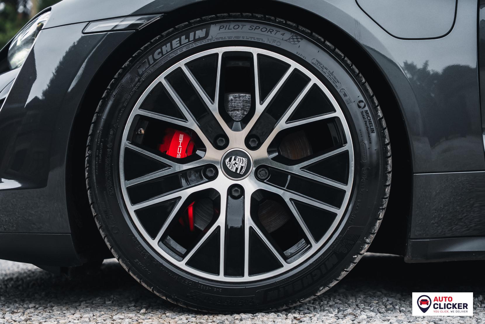 Porsche Taycan Performance Plus 93.4kWh 4S Saloon 4dr Electric Auto 4WD (571 ps)