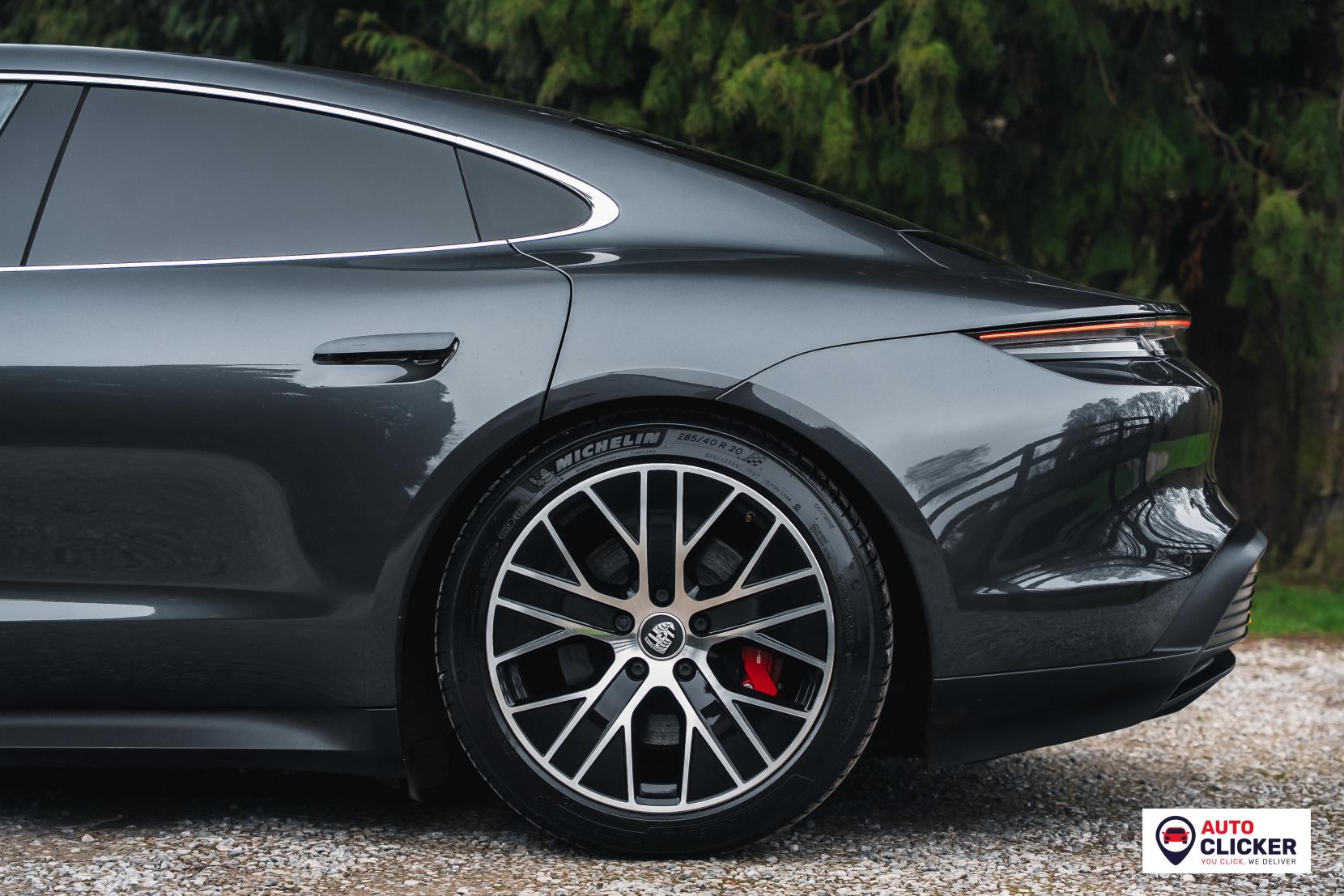 Porsche Taycan Performance Plus 93.4kWh 4S Saloon 4dr Electric Auto 4WD (571 ps)