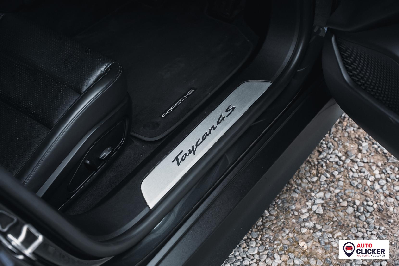 Porsche Taycan Performance Plus 93.4kWh 4S Saloon 4dr Electric Auto 4WD (571 ps)