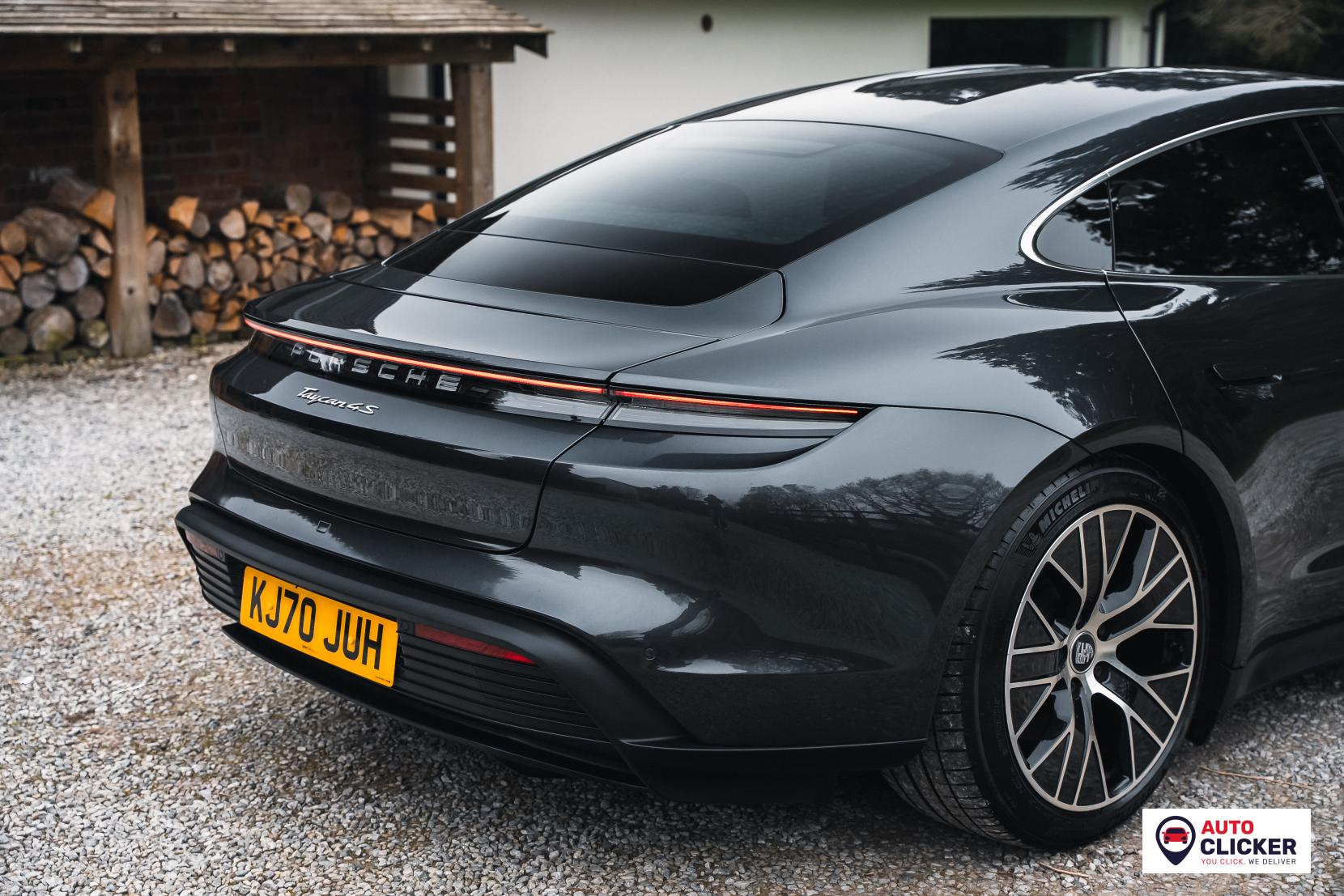 Porsche Taycan Performance Plus 93.4kWh 4S Saloon 4dr Electric Auto 4WD (571 ps)