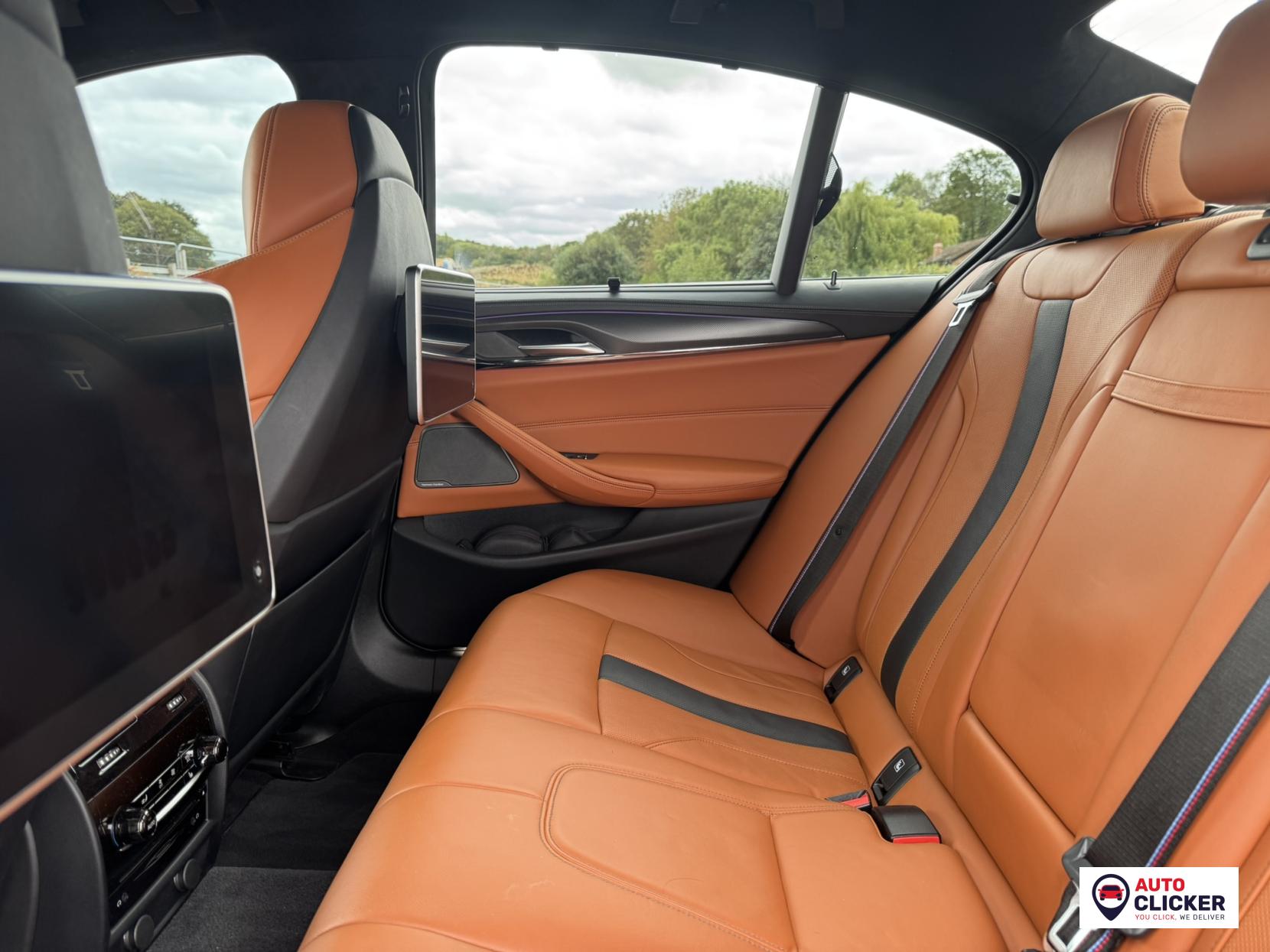 BMW M5 4.4i V8 Competition Saloon 4dr Petrol Steptronic xDrive Euro 6 (s/s) (625 ps)