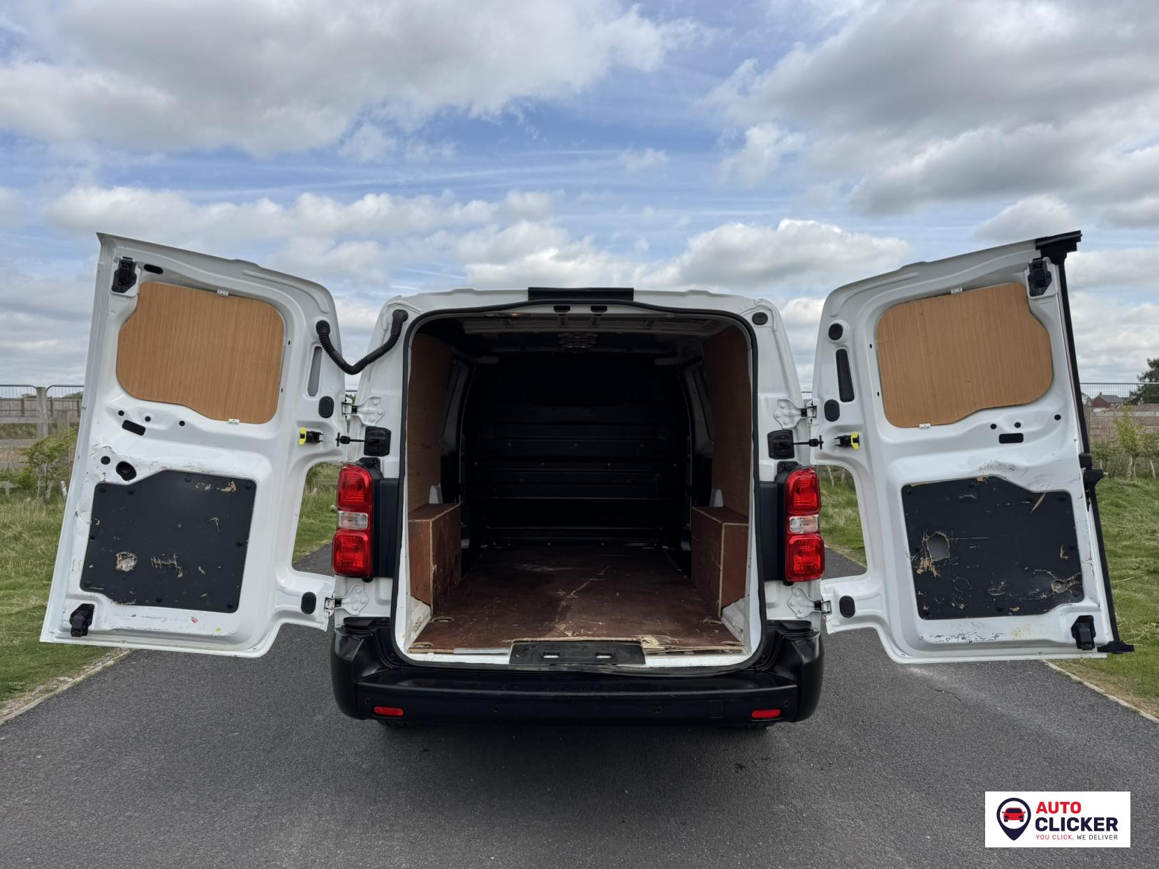 Vauxhall Vivaro 1.5 Turbo D 2900 Dynamic Panel Van 6dr Diesel Manual L2 H1 Euro 6 (s/s) (100 ps)
