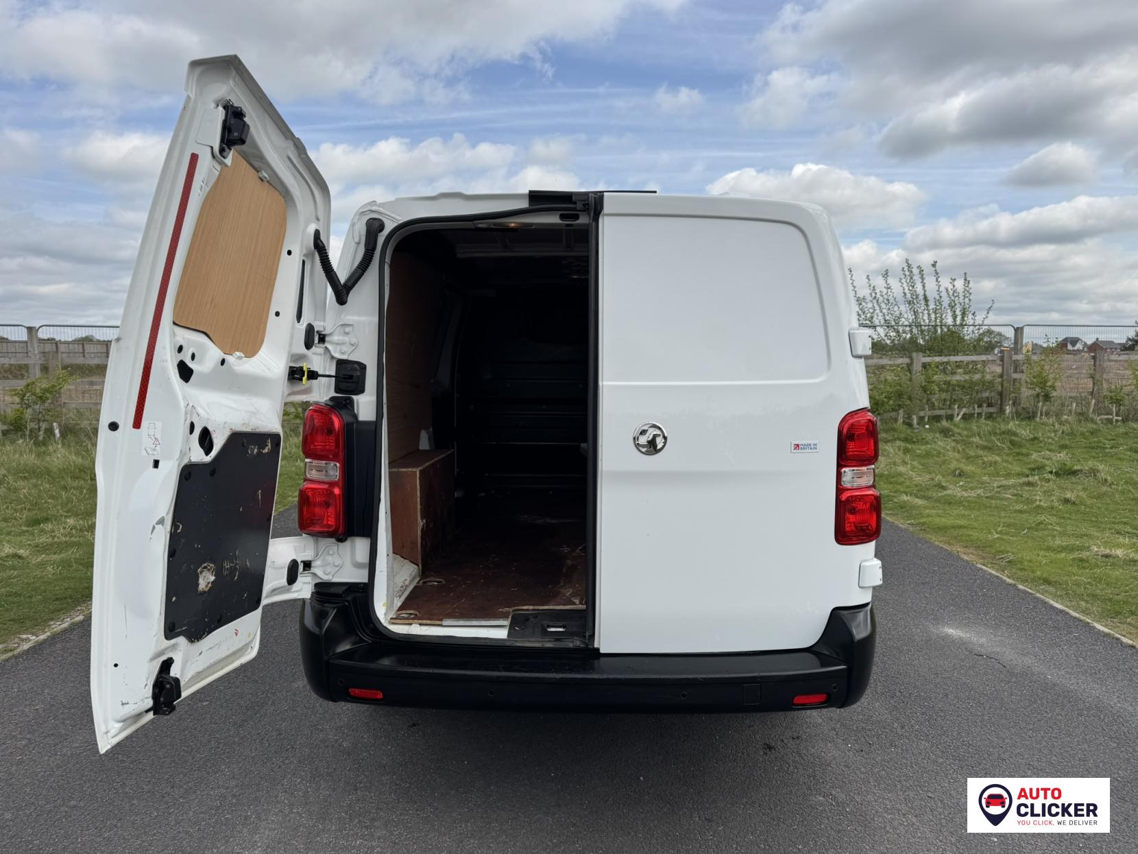Vauxhall Vivaro 1.5 Turbo D 2900 Dynamic Panel Van 6dr Diesel Manual L2 H1 Euro 6 (s/s) (100 ps)