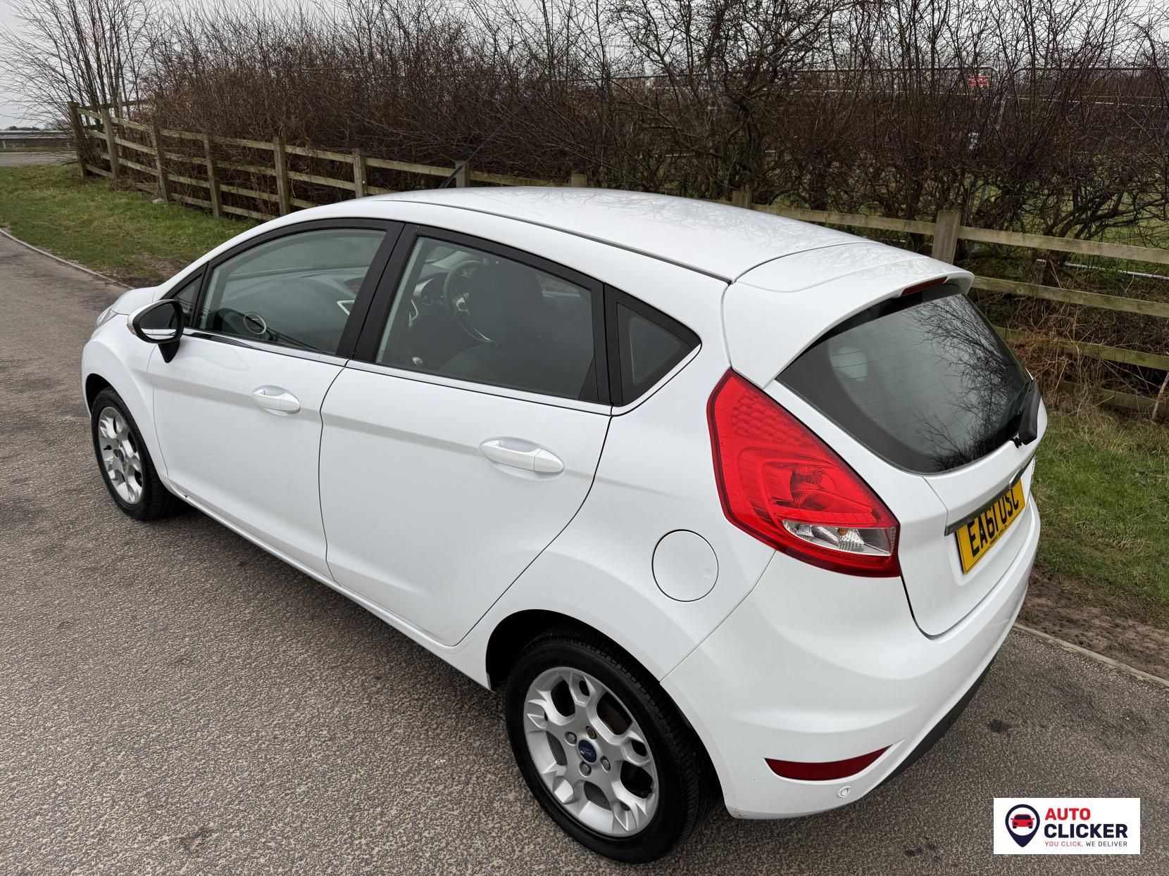 Ford Fiesta 1.4 TDCi DPF Zetec Hatchback 5dr Diesel Manual (107 g/km, 69 bhp)