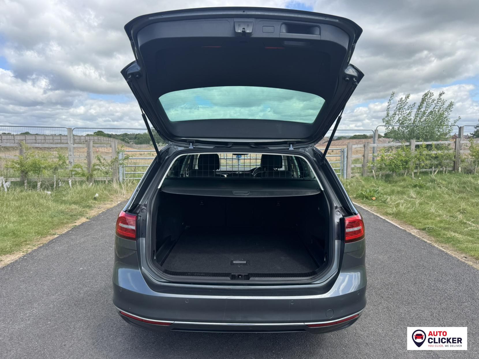 Volkswagen Passat 2.0 TDI BlueMotion Tech GT Estate 5dr Diesel Manual Euro 6 (s/s) (150 ps)
