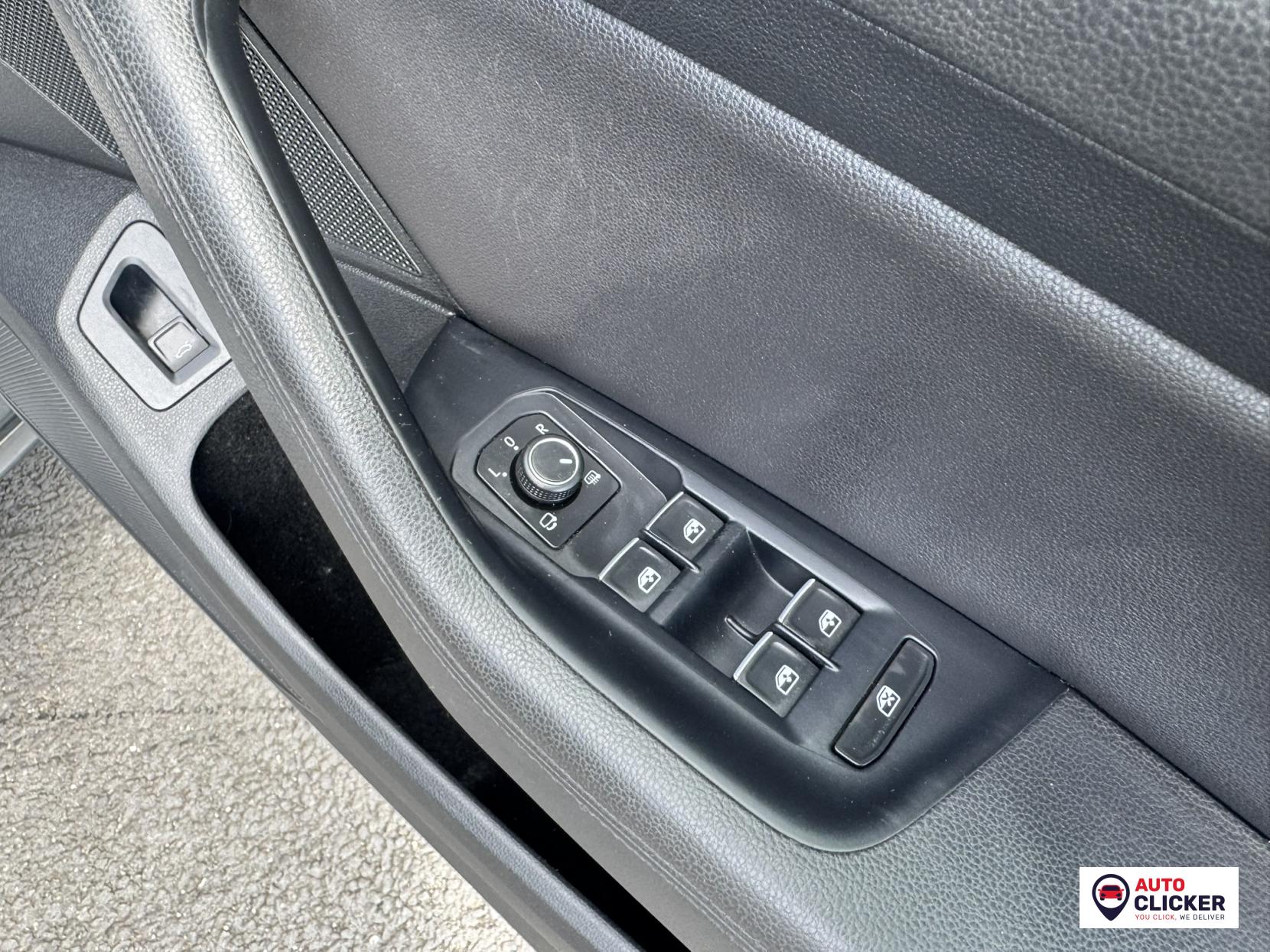 Volkswagen Passat 2.0 TDI BlueMotion Tech GT Estate 5dr Diesel Manual Euro 6 (s/s) (150 ps)