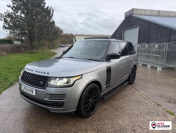Land Rover Range Rover 4.4 SD V8 Vogue SUV 5dr Diesel Auto 4WD Euro 5 (339 ps)