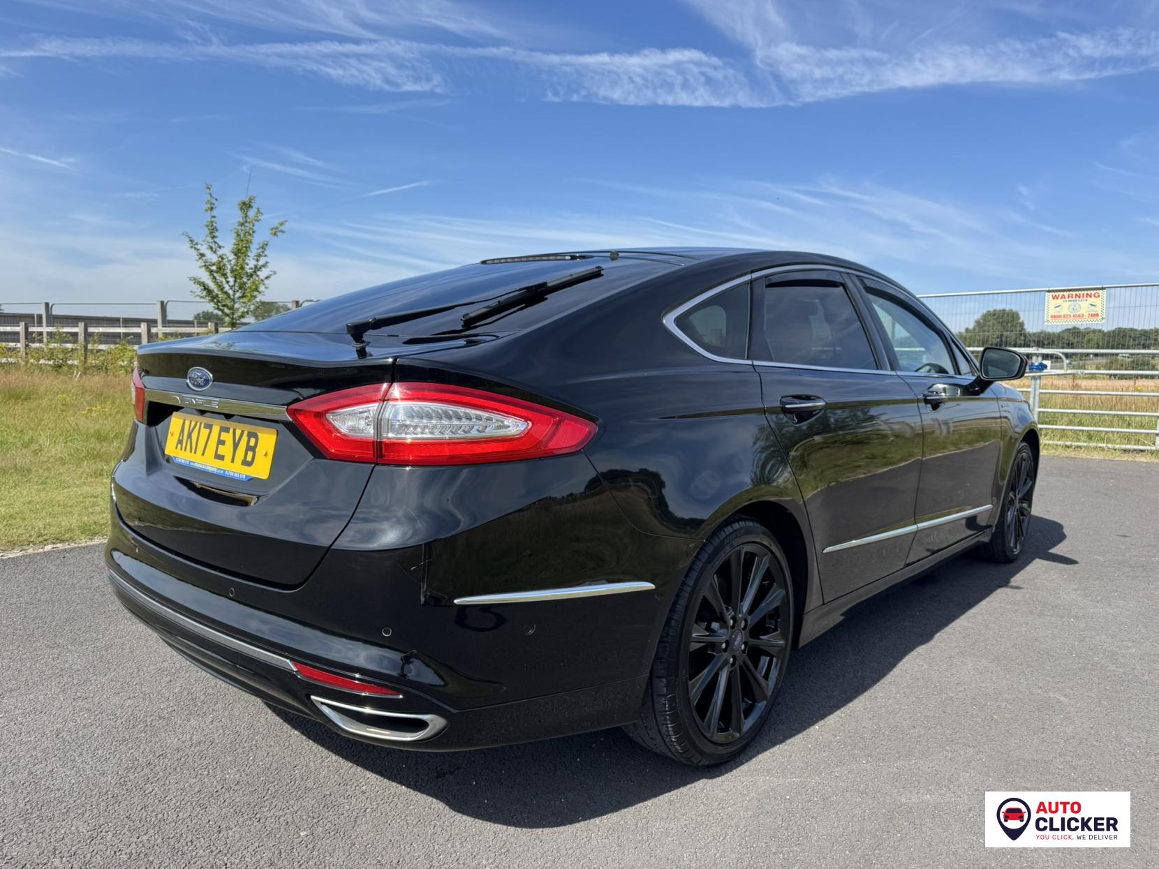 Ford Mondeo 2.0 TDCi Vignale Hatchback 5dr Diesel Powershift Euro 6 (s/s) (180 ps)