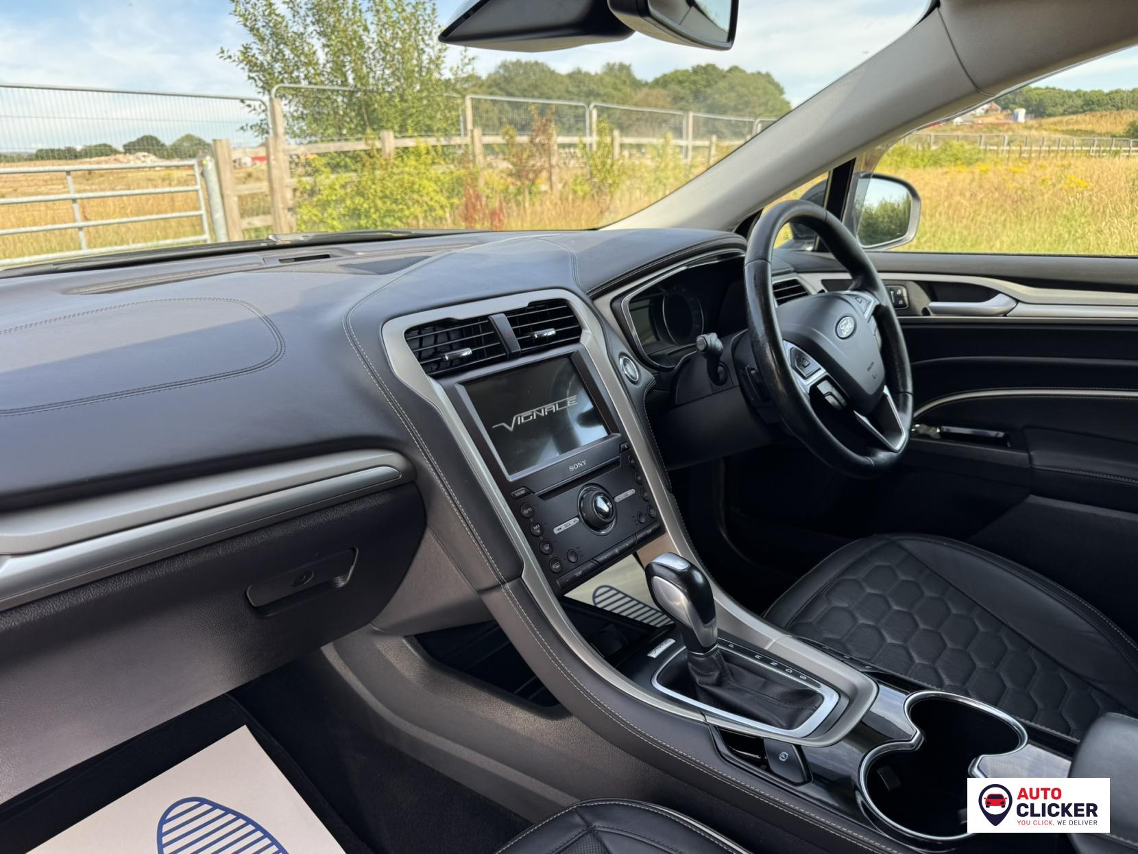 Ford Mondeo 2.0 TDCi Vignale Hatchback 5dr Diesel Powershift Euro 6 (s/s) (180 ps)
