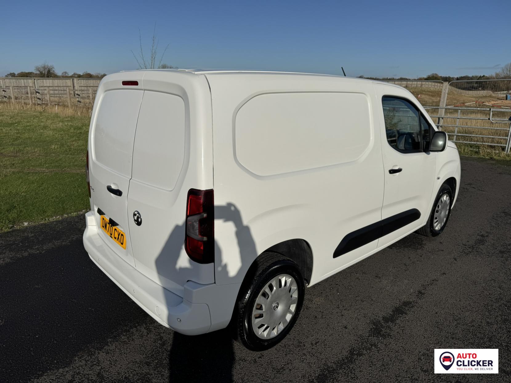 Vauxhall Combo 1.5 Turbo D 2300 Sportive Panel Van 4dr Diesel Manual L1 H1 Euro 6 (100 ps)