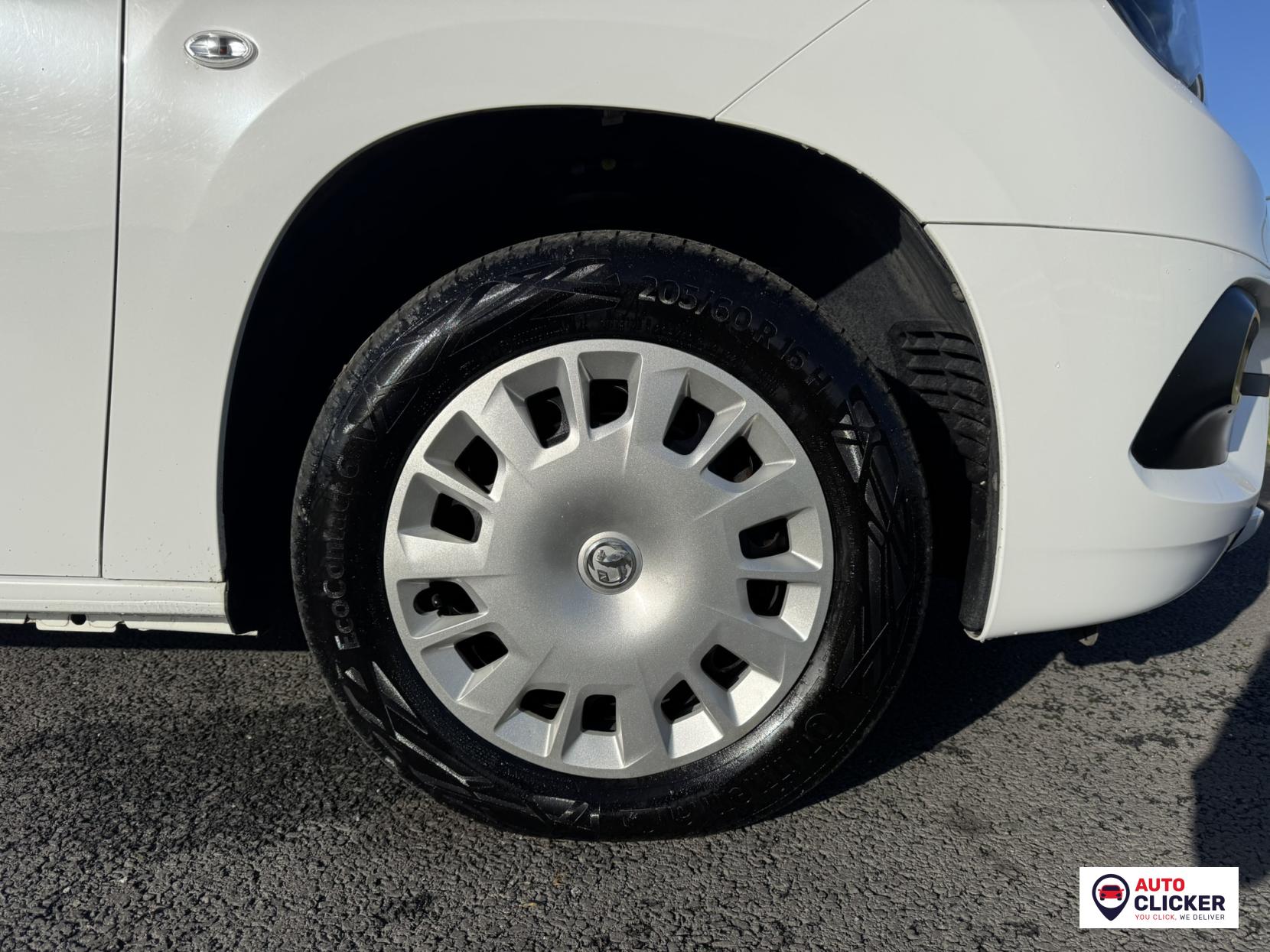 Vauxhall Combo 1.5 Turbo D 2300 Sportive Panel Van 4dr Diesel Manual L1 H1 Euro 6 (100 ps)