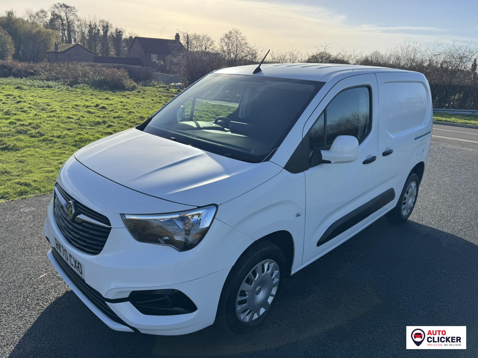 Vauxhall Combo 1.5 Turbo D 2300 Sportive Panel Van 4dr Diesel Manual L1 H1 Euro 6 (100 ps)