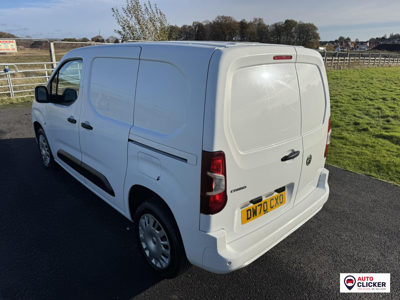 Vauxhall Combo 1.5 Turbo D 2300 Sportive Panel Van 4dr Diesel Manual L1 H1 Euro 6 (100 ps)