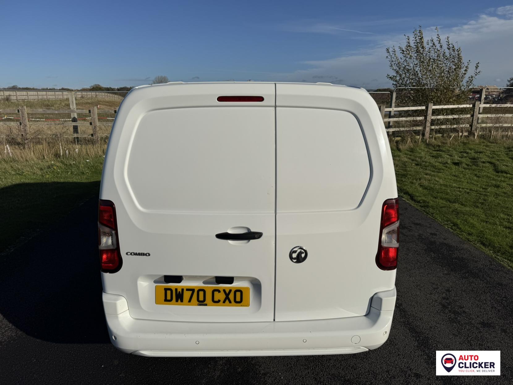 Vauxhall Combo 1.5 Turbo D 2300 Sportive Panel Van 4dr Diesel Manual L1 H1 Euro 6 (100 ps)