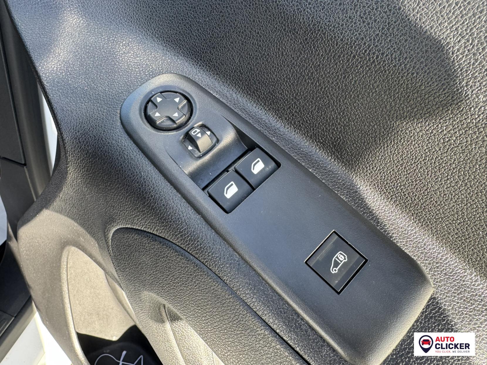 Vauxhall Combo 1.5 Turbo D 2300 Sportive Panel Van 4dr Diesel Manual L1 H1 Euro 6 (100 ps)