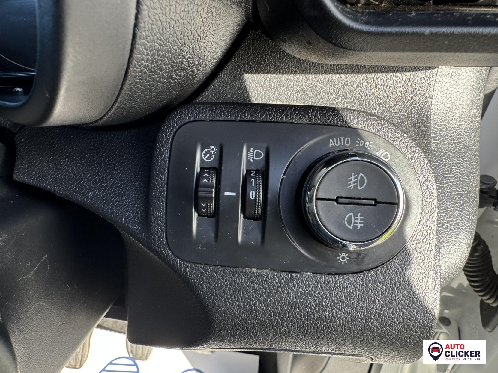 Vauxhall Combo 1.5 Turbo D 2300 Sportive Panel Van 4dr Diesel Manual L1 H1 Euro 6 (100 ps)