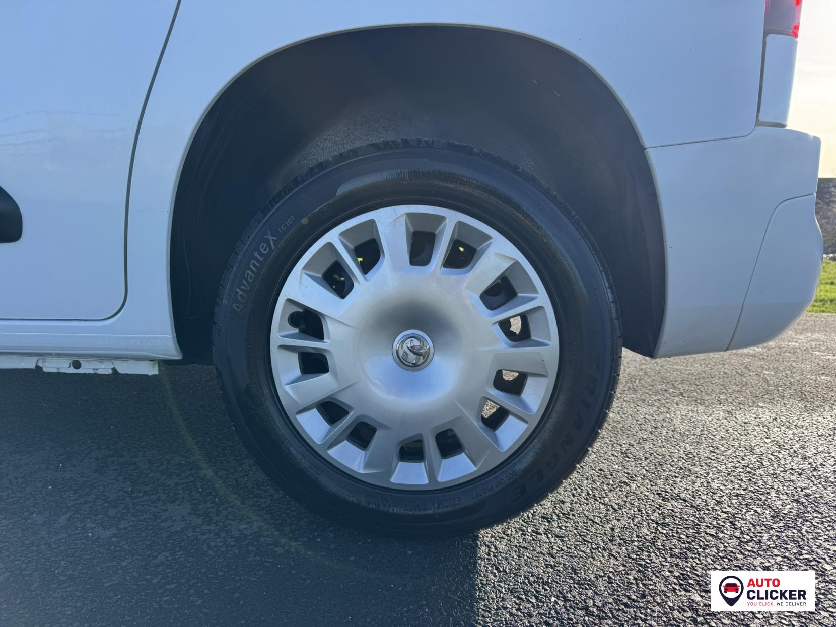 Vauxhall Combo 1.5 Turbo D 2300 Sportive Panel Van 4dr Diesel Manual L1 H1 Euro 6 (100 ps)