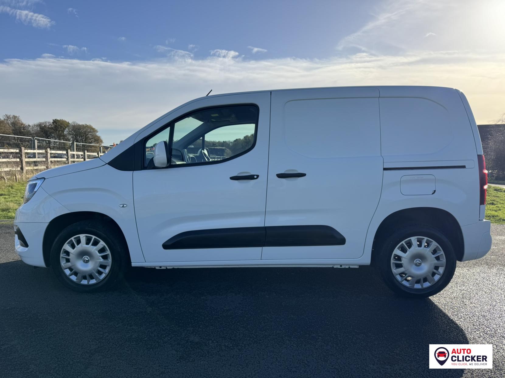 Vauxhall Combo 1.5 Turbo D 2300 Sportive Panel Van 4dr Diesel Manual L1 H1 Euro 6 (100 ps)