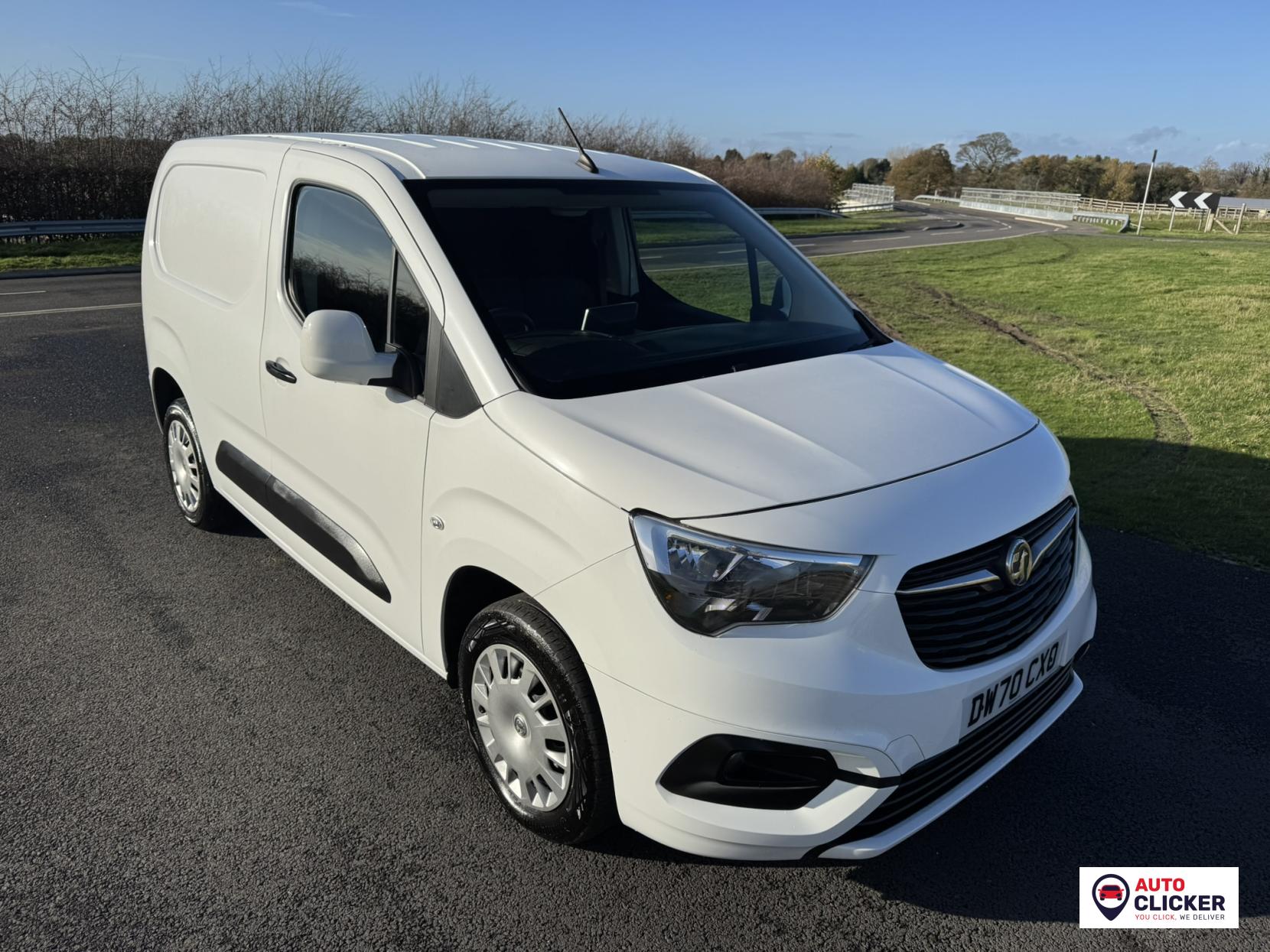Vauxhall Combo 1.5 Turbo D 2300 Sportive Panel Van 4dr Diesel Manual L1 H1 Euro 6 (100 ps)