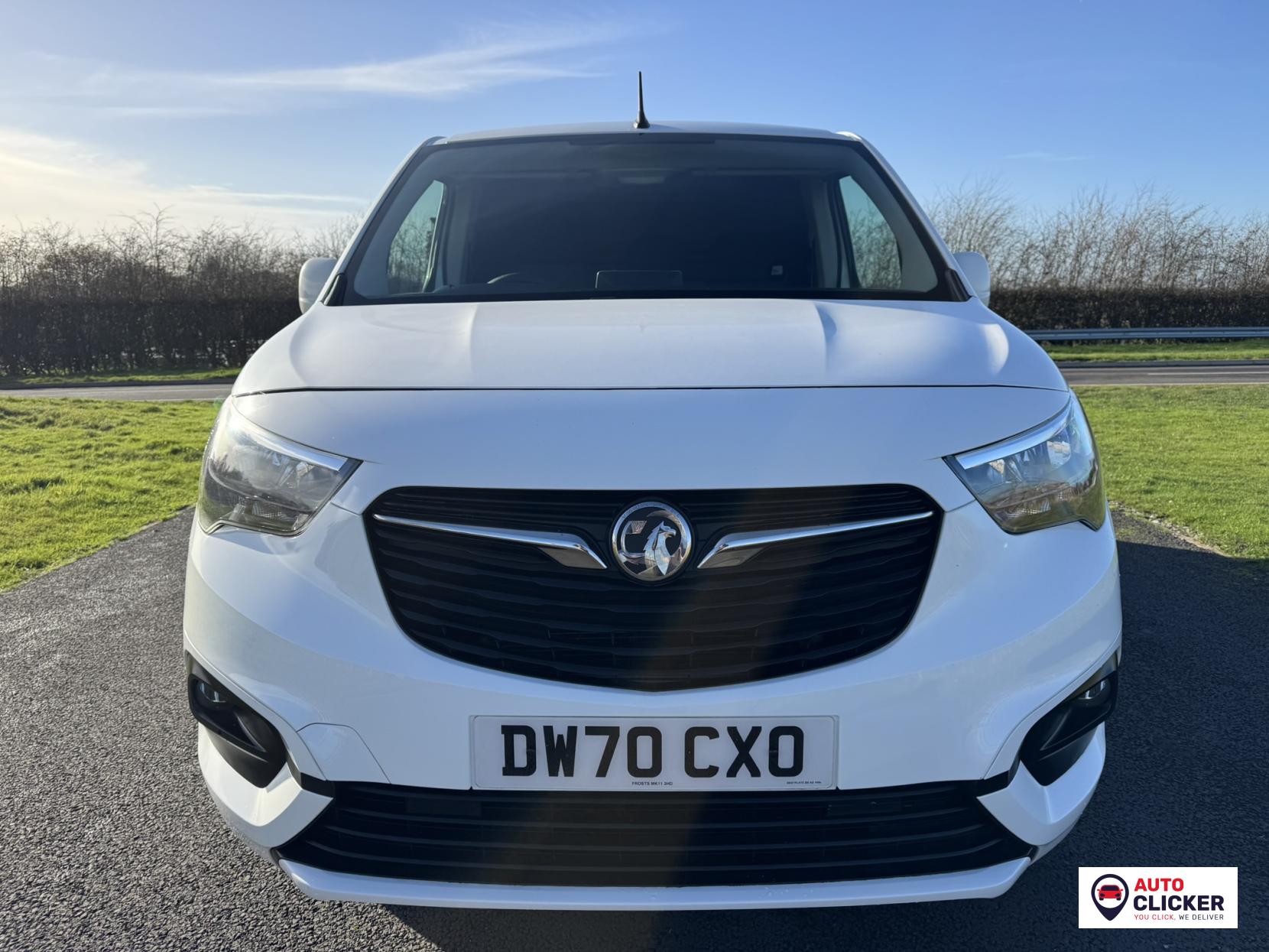 Vauxhall Combo 1.5 Turbo D 2300 Sportive Panel Van 4dr Diesel Manual L1 H1 Euro 6 (100 ps)