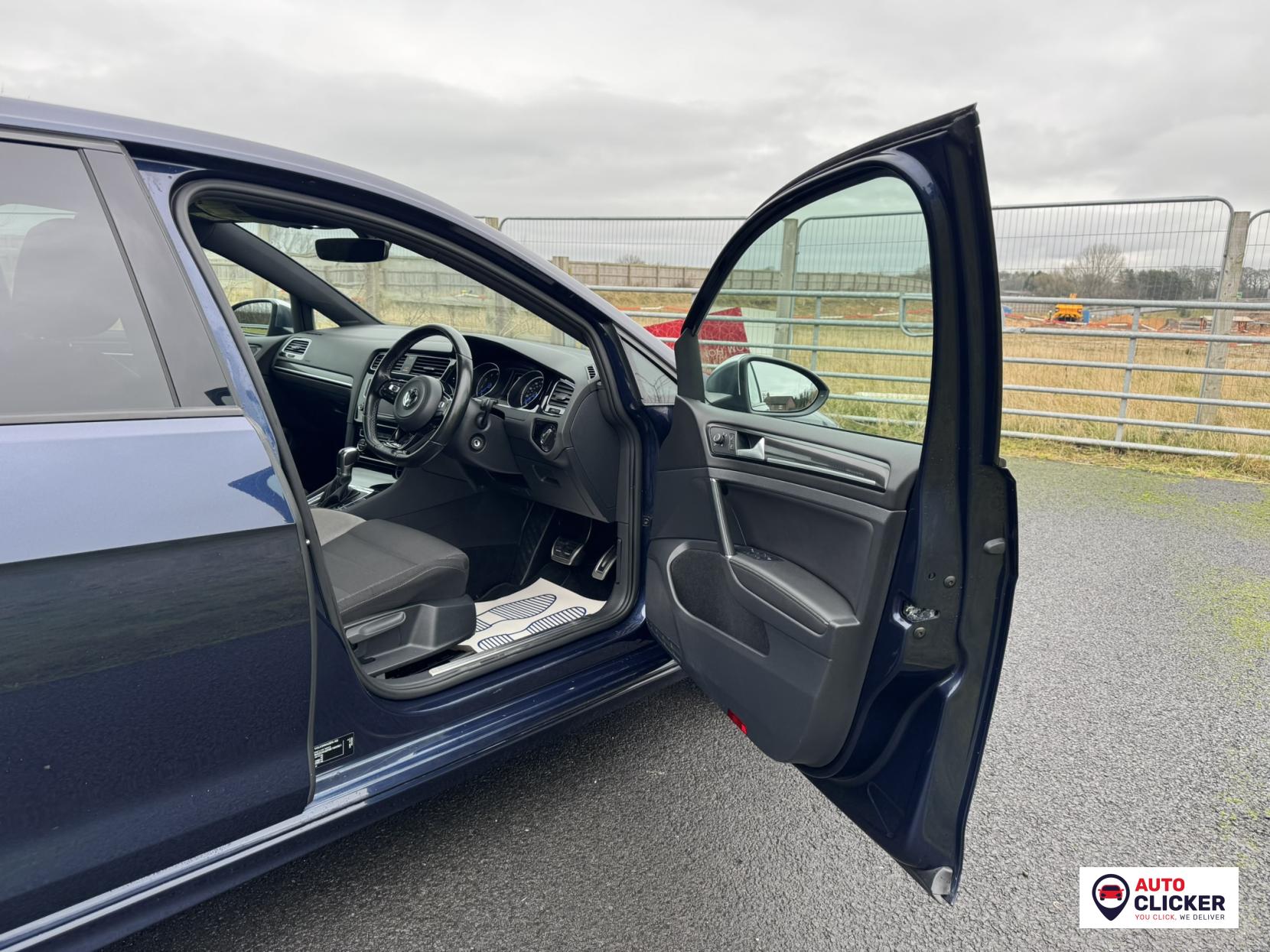 Volkswagen Golf 2.0 TSI BlueMotion Tech R Hatchback 5dr Petrol DSG 4Motion Euro 6 (s/s) (310 ps)