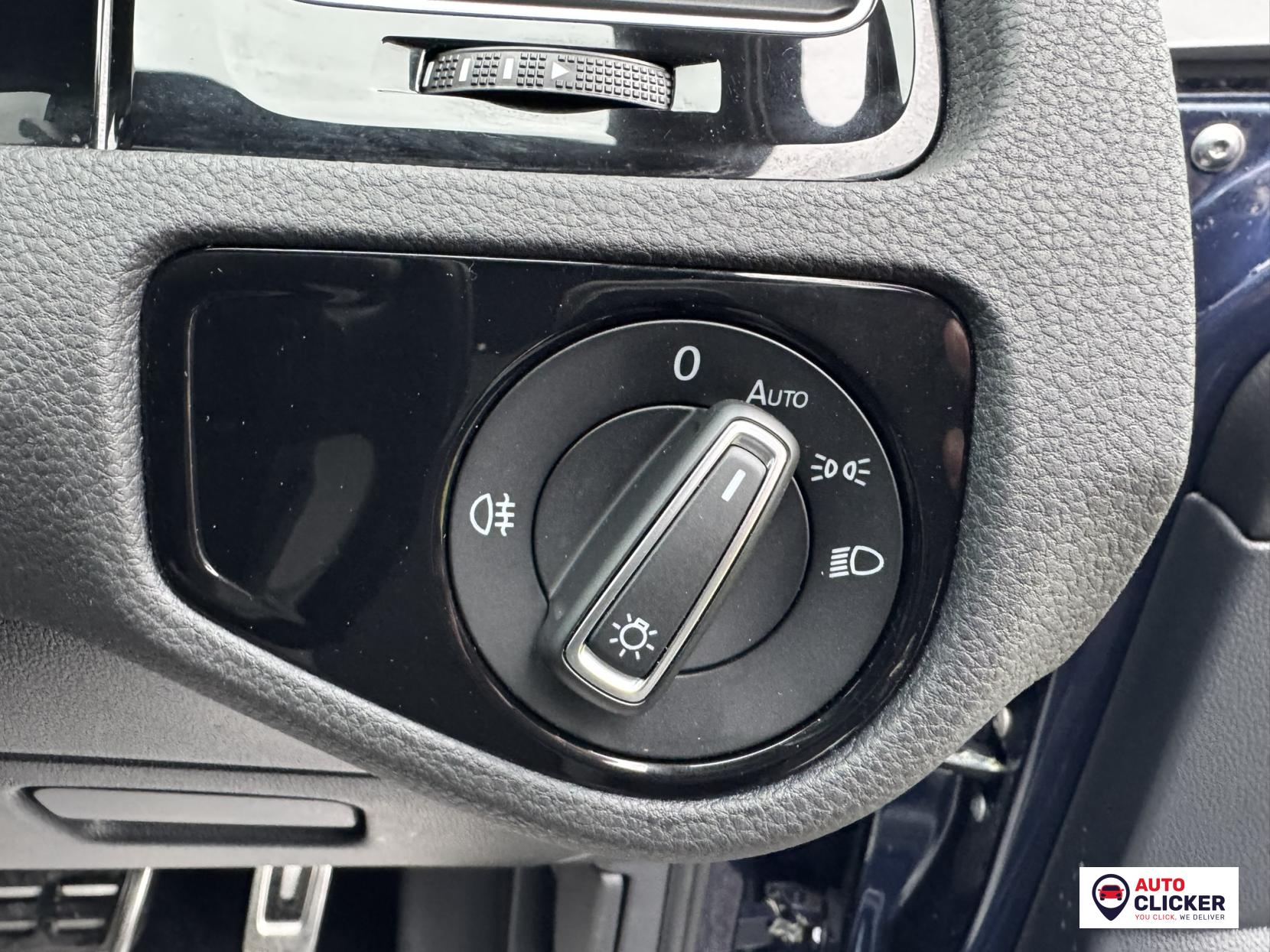 Volkswagen Golf 2.0 TSI BlueMotion Tech R Hatchback 5dr Petrol DSG 4Motion Euro 6 (s/s) (310 ps)