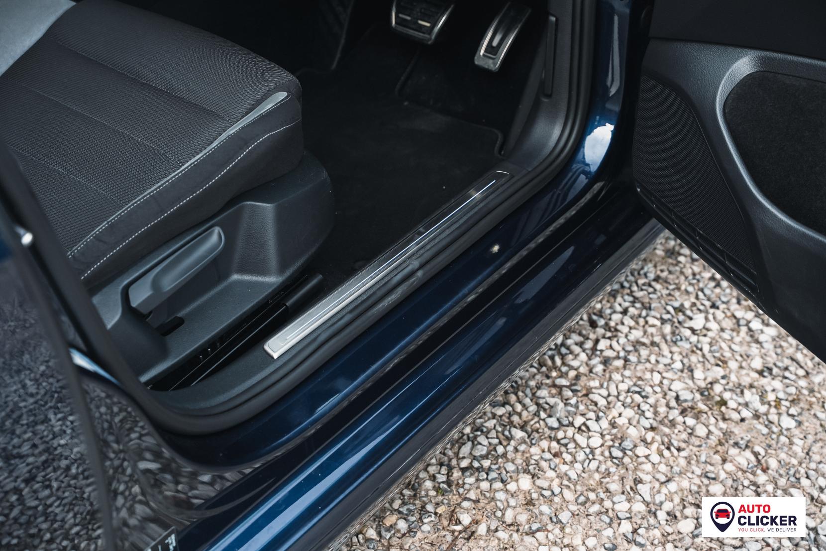 Volkswagen Golf 2.0 TSI BlueMotion Tech R Hatchback 5dr Petrol DSG 4Motion Euro 6 (s/s) (310 ps)