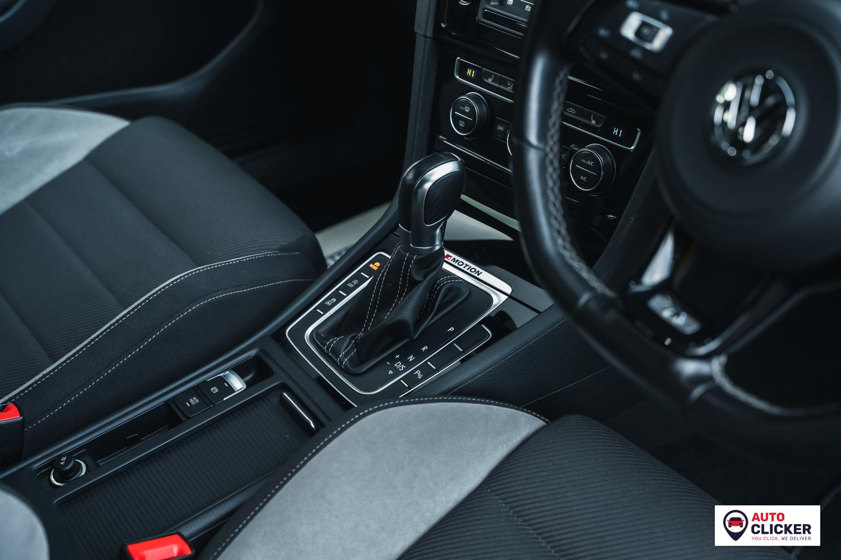 Volkswagen Golf 2.0 TSI BlueMotion Tech R Hatchback 5dr Petrol DSG 4Motion Euro 6 (s/s) (310 ps)