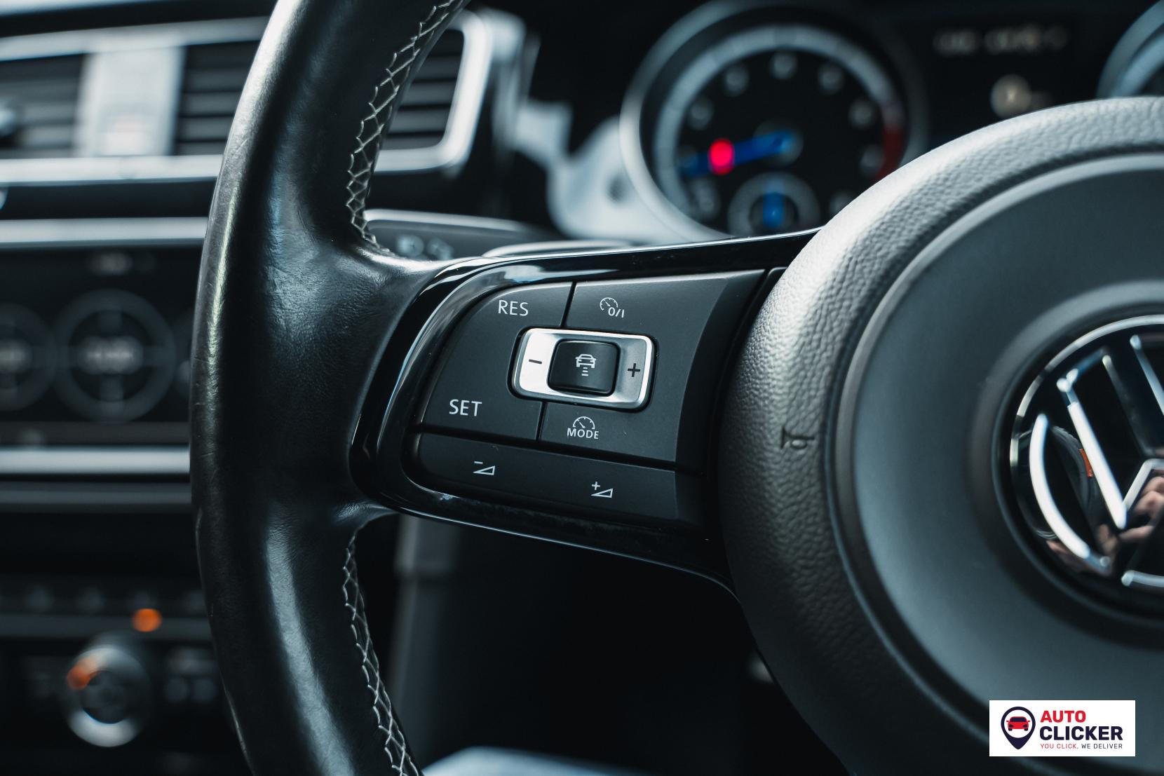 Volkswagen Golf 2.0 TSI BlueMotion Tech R Hatchback 5dr Petrol DSG 4Motion Euro 6 (s/s) (310 ps)