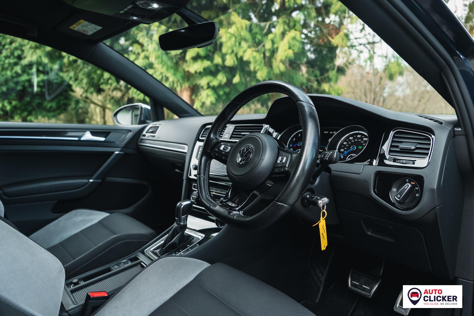 Volkswagen Golf 2.0 TSI BlueMotion Tech R Hatchback 5dr Petrol DSG 4Motion Euro 6 (s/s) (310 ps)