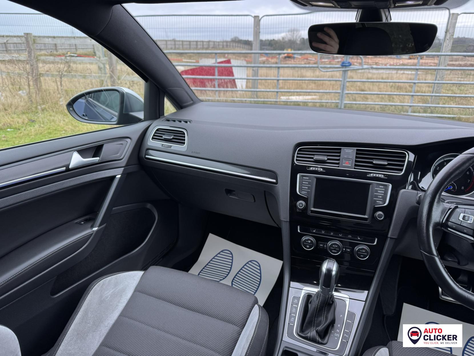 Volkswagen Golf 2.0 TSI BlueMotion Tech R Hatchback 5dr Petrol DSG 4Motion Euro 6 (s/s) (310 ps)