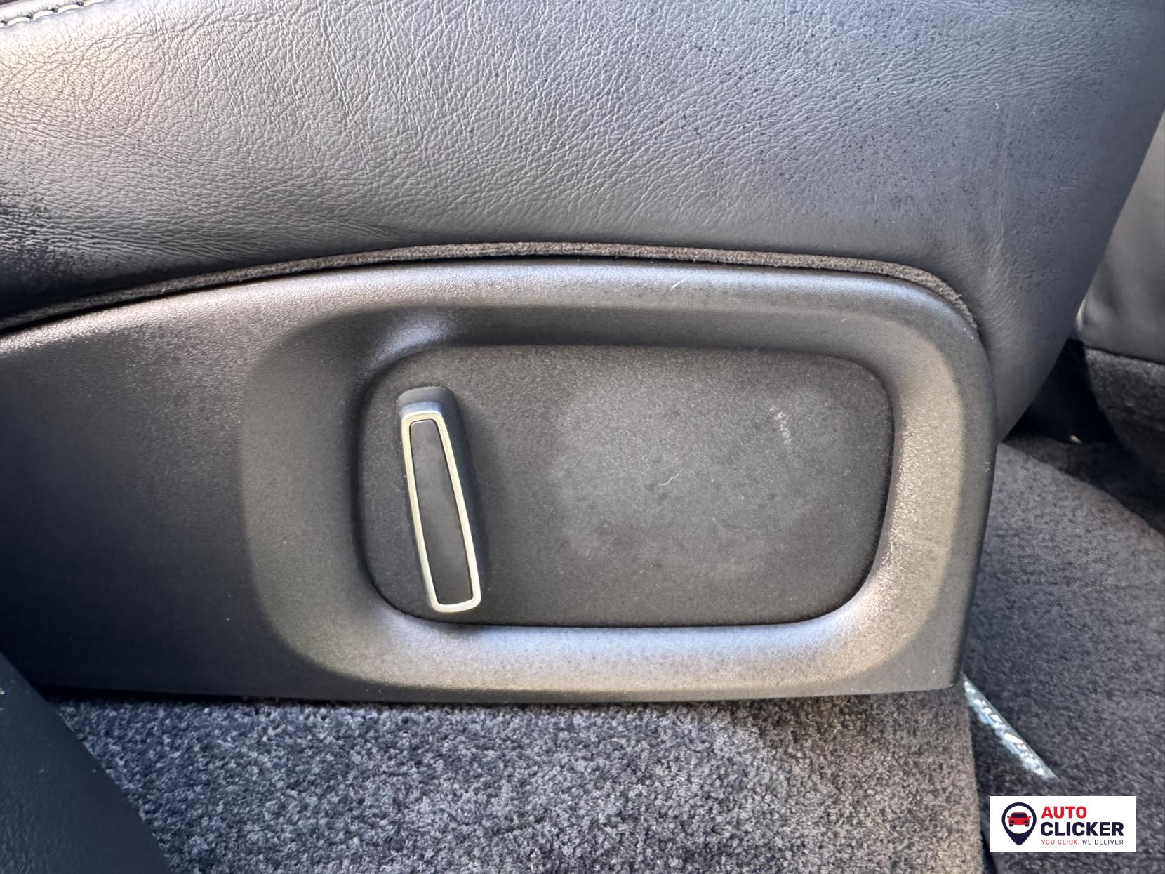 Land Rover Range Rover 4.4 SD V8 Vogue SE SUV 5dr Diesel Auto 4WD Euro 6 (s/s) (339 ps)