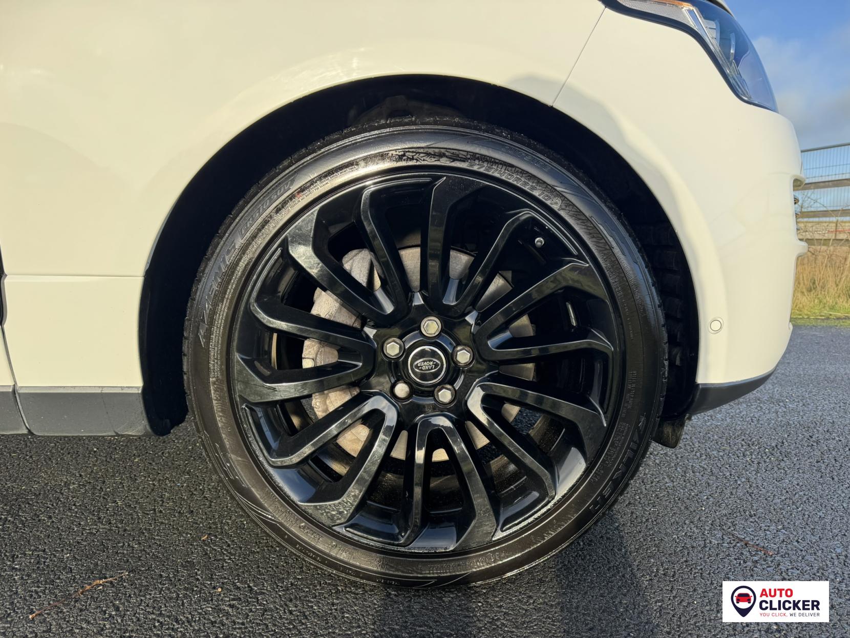 Land Rover Range Rover 4.4 SD V8 Vogue SE SUV 5dr Diesel Auto 4WD Euro 6 (s/s) (339 ps)