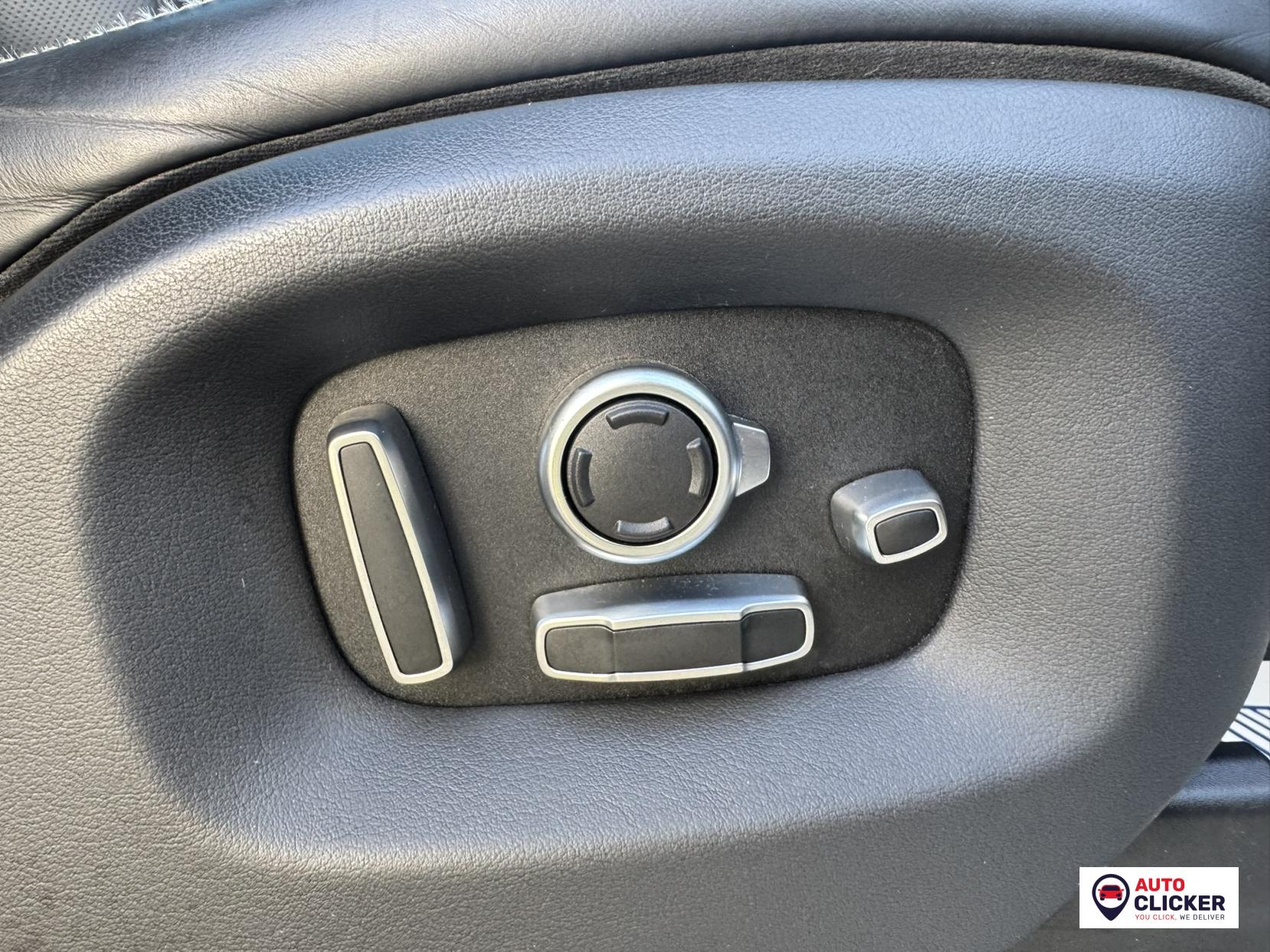 Land Rover Range Rover 4.4 SD V8 Vogue SE SUV 5dr Diesel Auto 4WD Euro 6 (s/s) (339 ps)