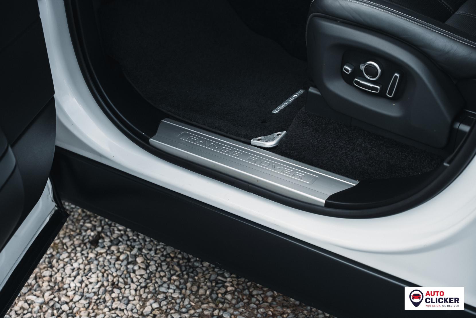 Land Rover Range Rover 4.4 SD V8 Vogue SE SUV 5dr Diesel Auto 4WD Euro 6 (s/s) (339 ps)