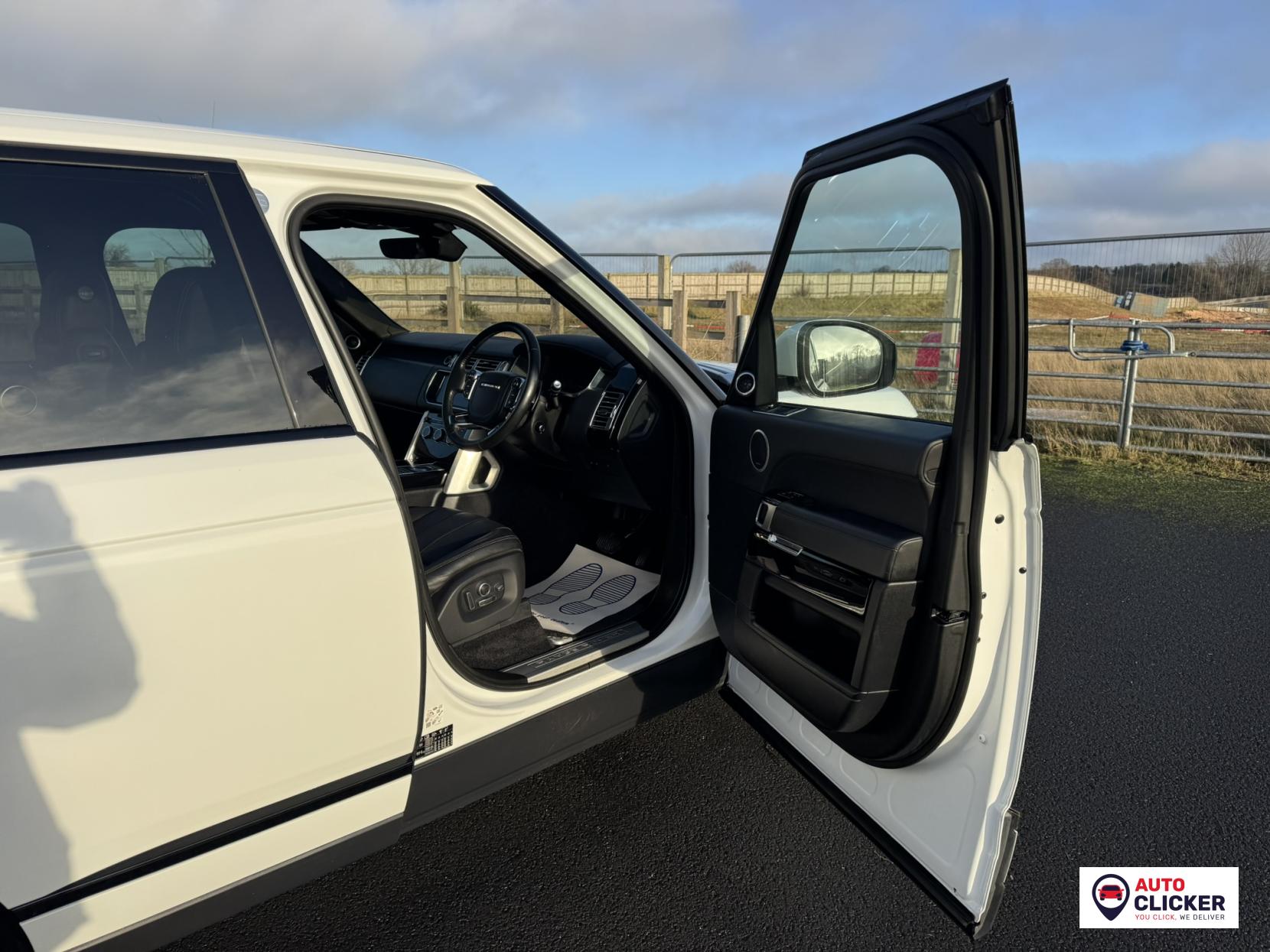 Land Rover Range Rover 4.4 SD V8 Vogue SE SUV 5dr Diesel Auto 4WD Euro 6 (s/s) (339 ps)