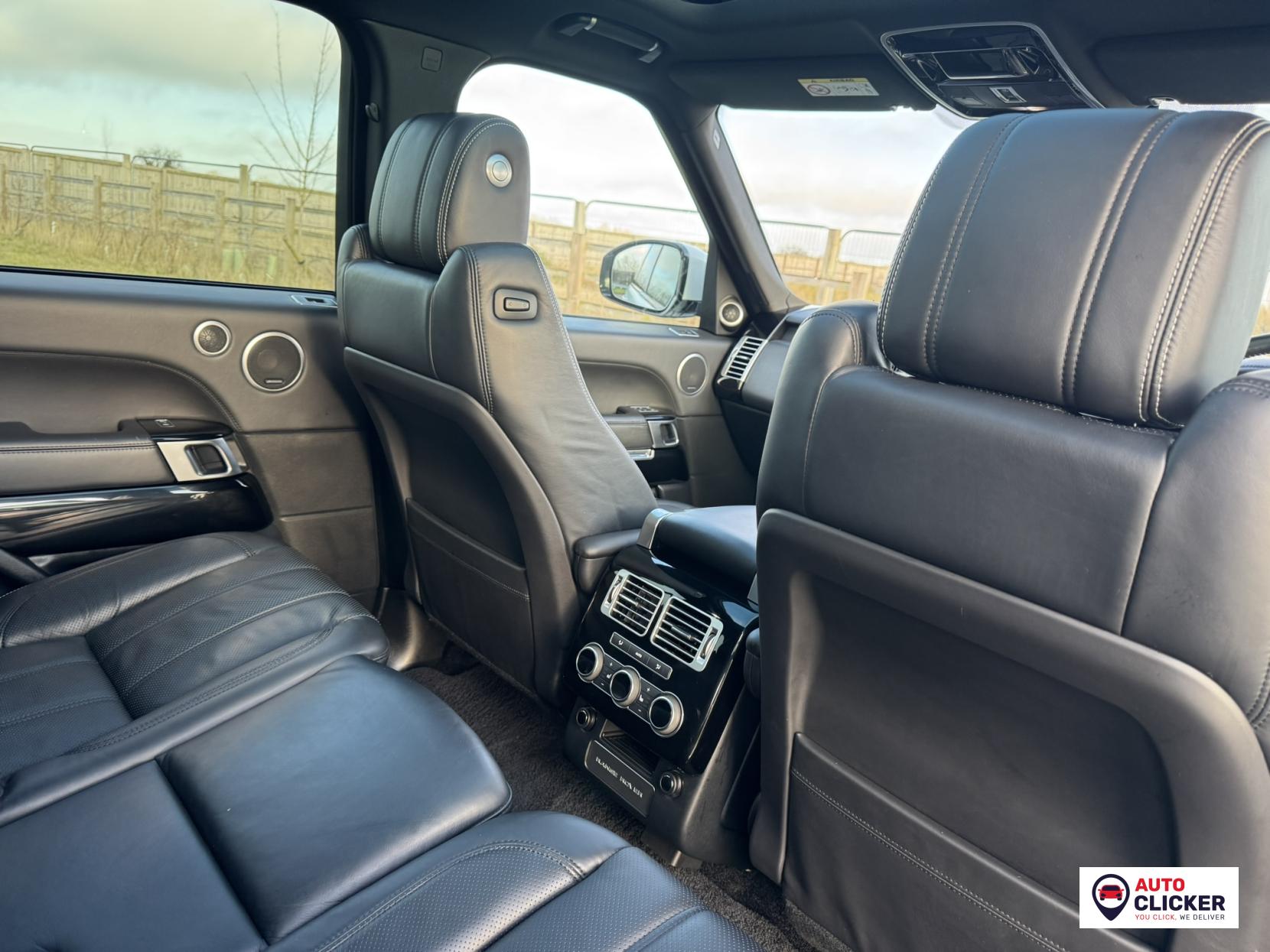 Land Rover Range Rover 4.4 SD V8 Vogue SE SUV 5dr Diesel Auto 4WD Euro 6 (s/s) (339 ps)