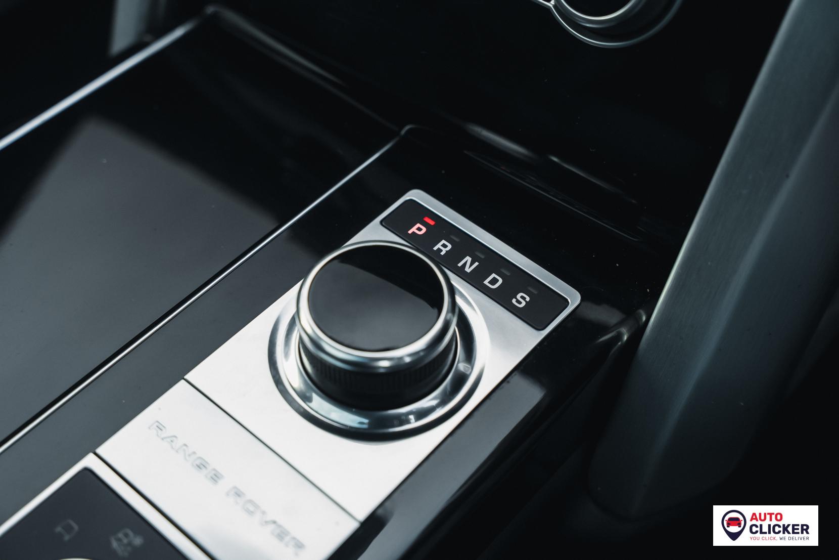 Land Rover Range Rover 4.4 SD V8 Vogue SE SUV 5dr Diesel Auto 4WD Euro 6 (s/s) (339 ps)