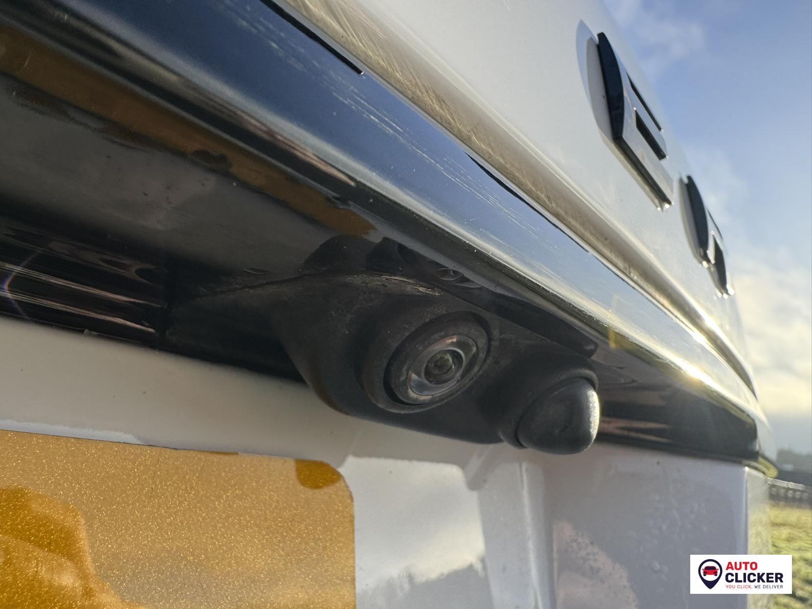 Land Rover Range Rover 4.4 SD V8 Vogue SE SUV 5dr Diesel Auto 4WD Euro 6 (s/s) (339 ps)