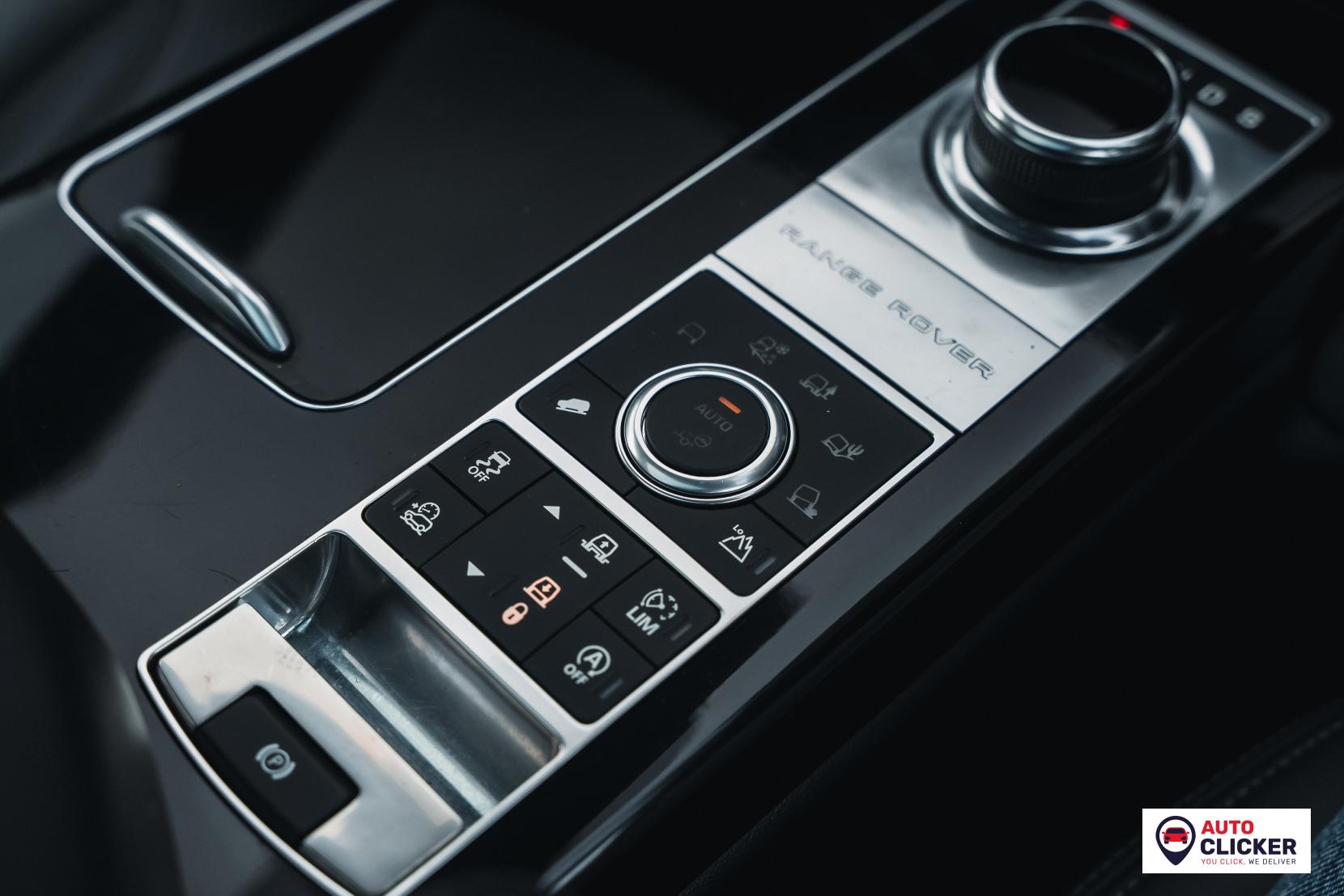Land Rover Range Rover 4.4 SD V8 Vogue SE SUV 5dr Diesel Auto 4WD Euro 6 (s/s) (339 ps)