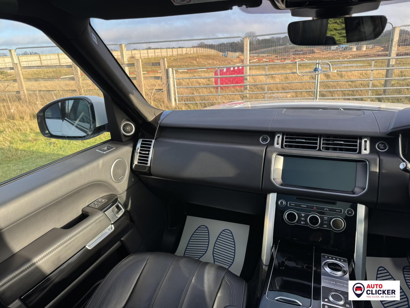 Land Rover Range Rover 4.4 SD V8 Vogue SE SUV 5dr Diesel Auto 4WD Euro 6 (s/s) (339 ps)