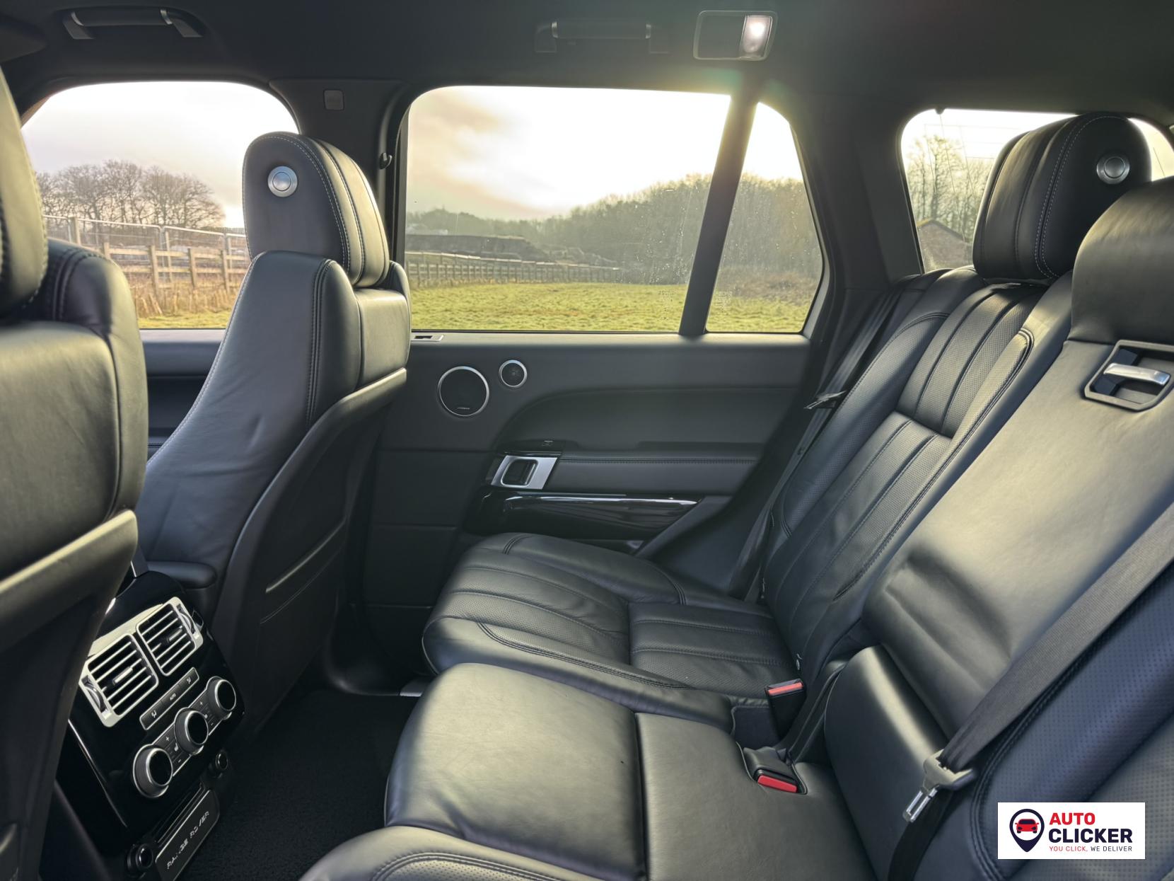 Land Rover Range Rover 4.4 SD V8 Vogue SE SUV 5dr Diesel Auto 4WD Euro 6 (s/s) (339 ps)